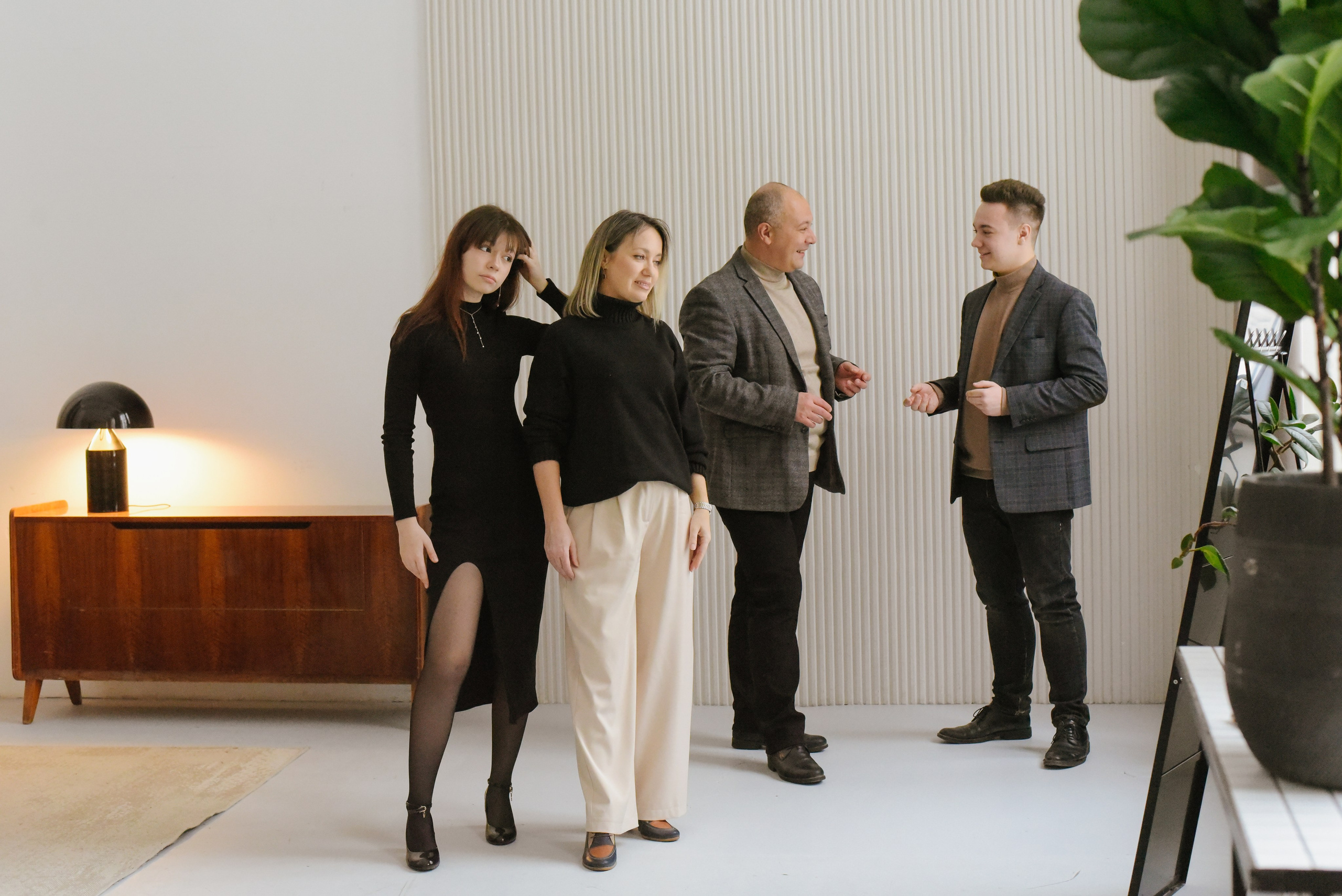 Молодые родители и взрослые дети. Фотограф Лола Волна, город Москва