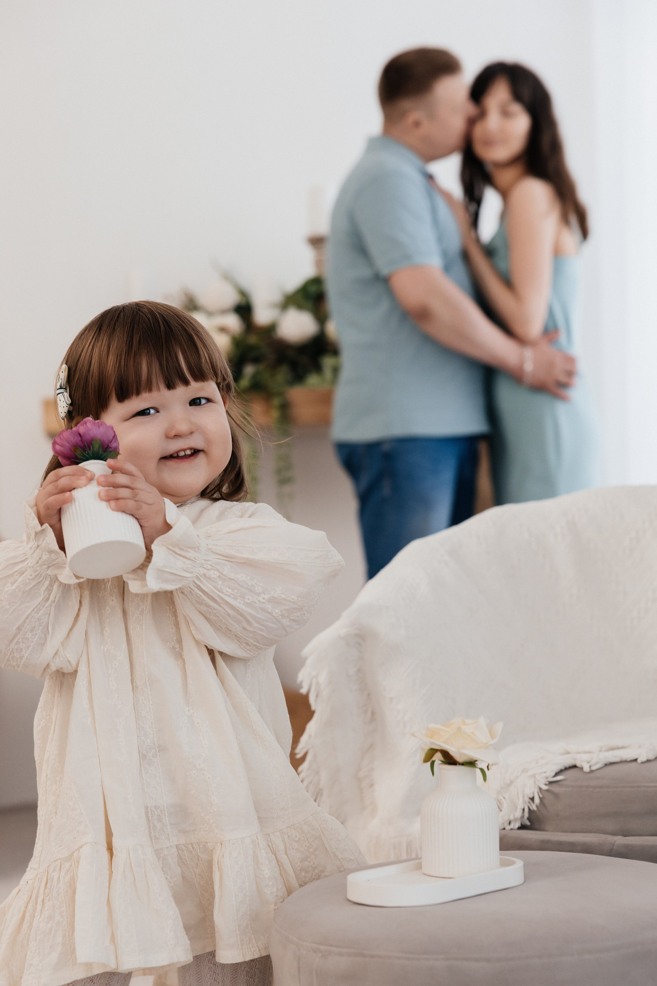 Нежная семейная фотосессия в Сургуте