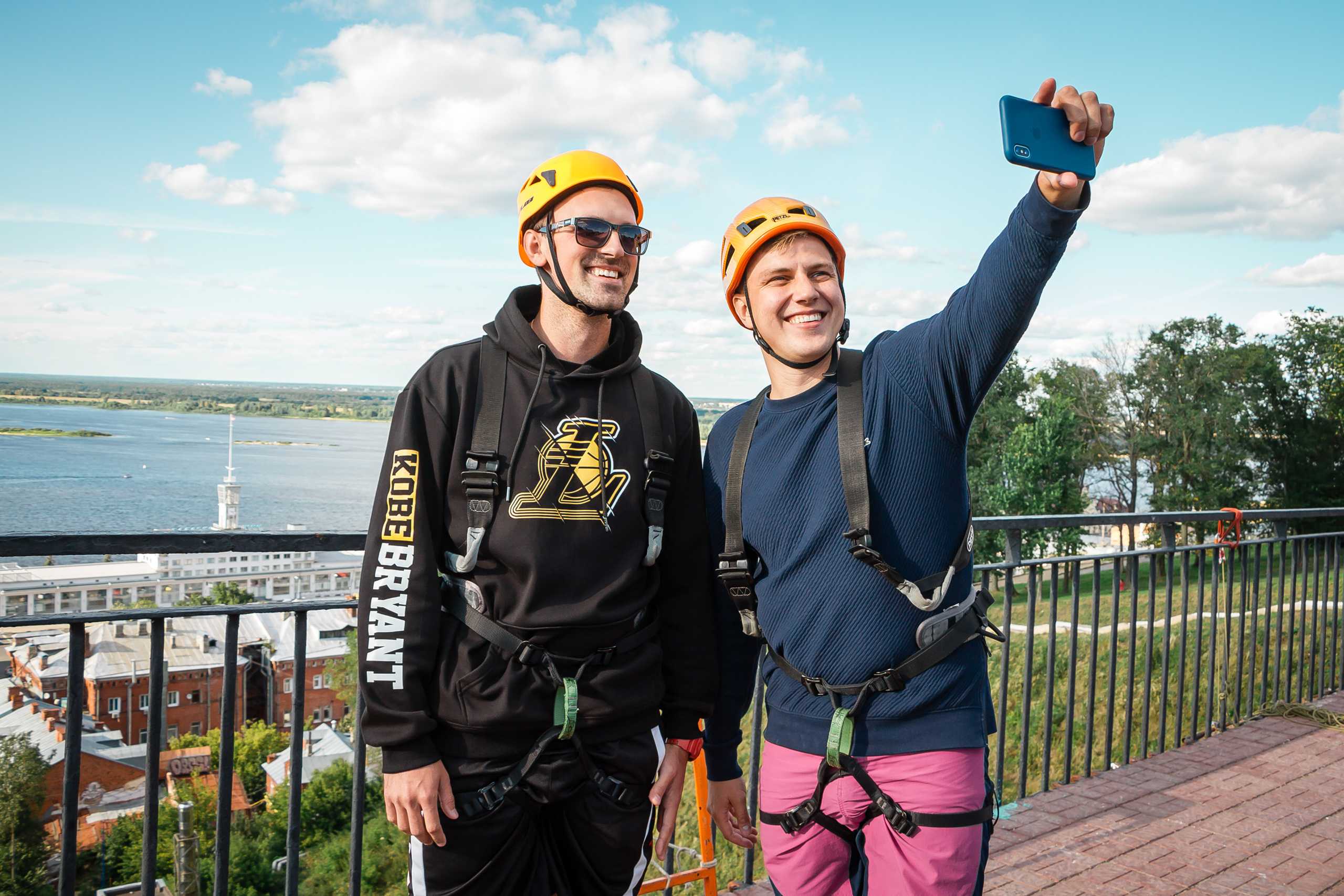 G.team — мост на Федоровского. Фотографиня Мария Дикова