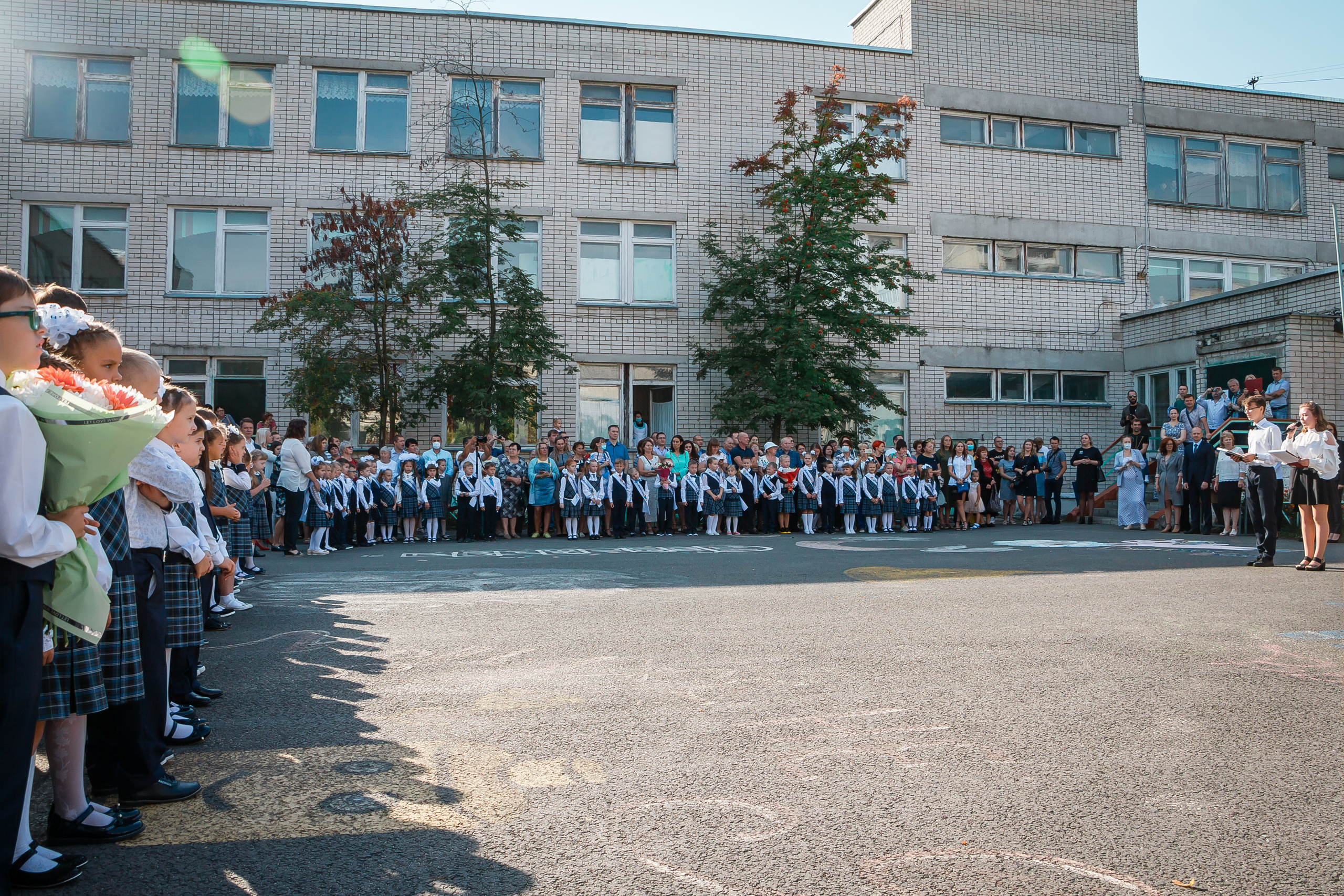Праздничная линейка 1 сентября. Фотографиня Мария Дикова