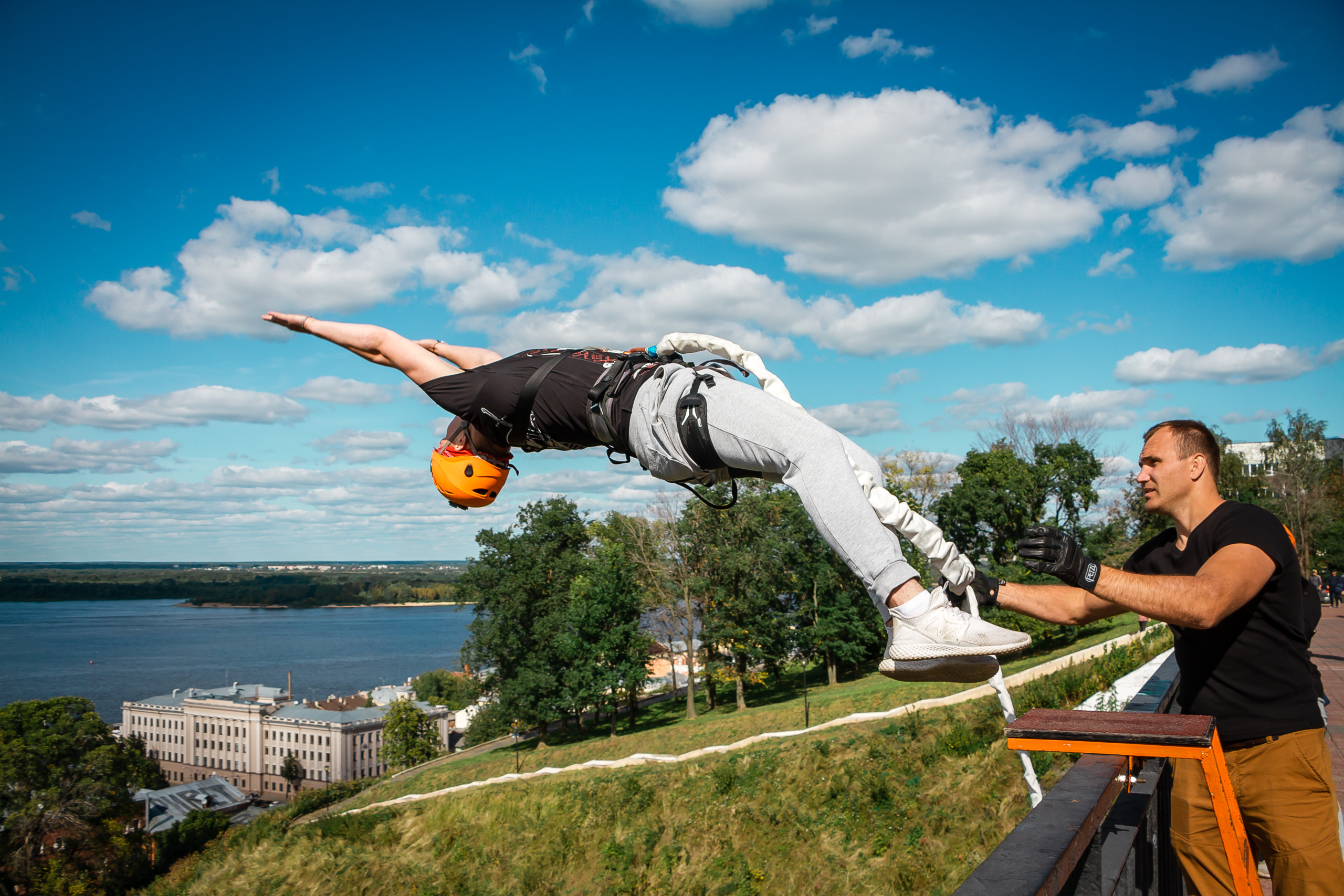 G.team — мост на Федоровского. Фотографиня Мария Дикова