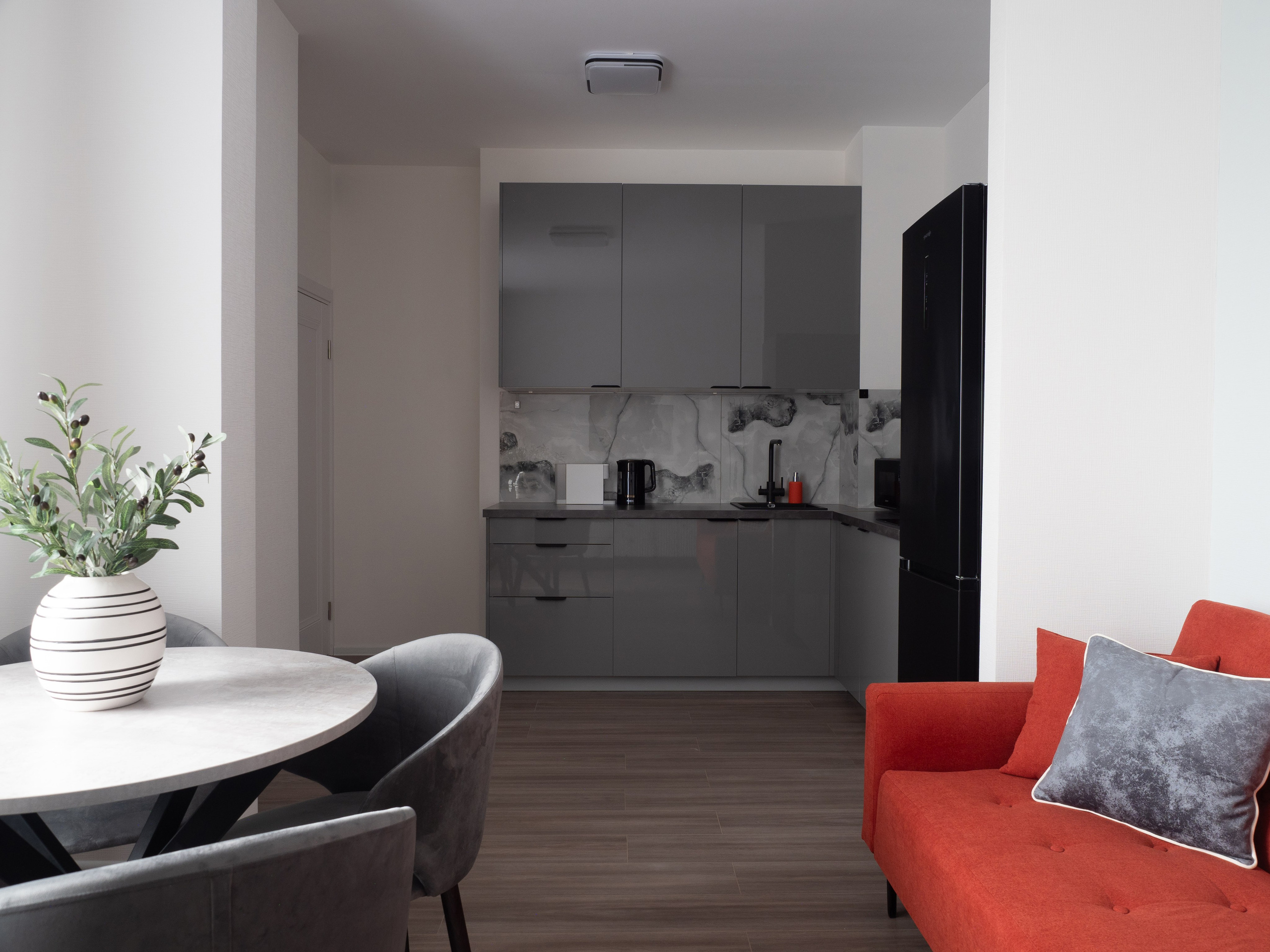 Квартира на Октябрьской наб. 02.10.2024. Сидоров Артем