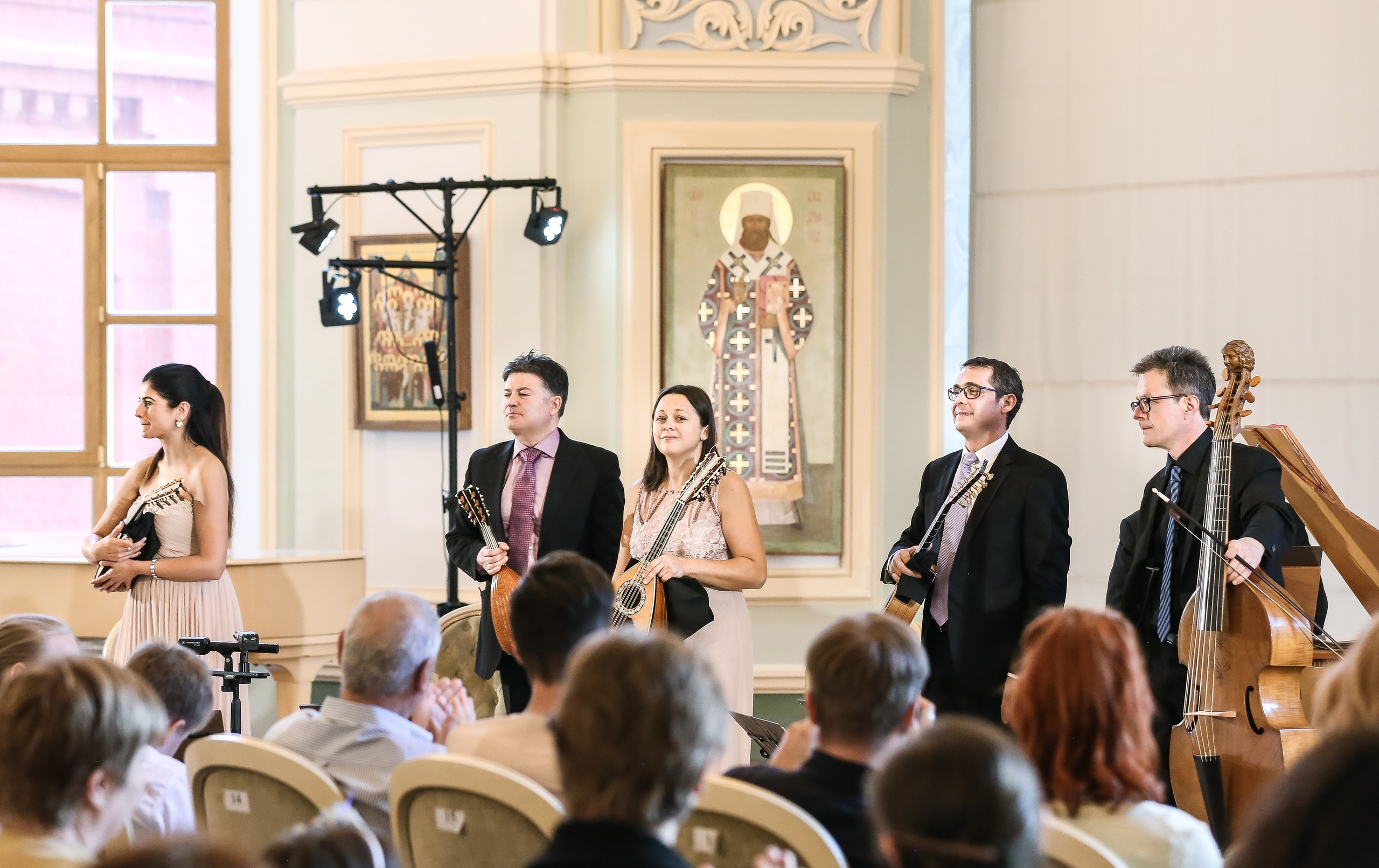 Путешествие мандолины. Дарья Письменюк / Darya Leitstern — фотограф, музыкант, журналист, путешественник