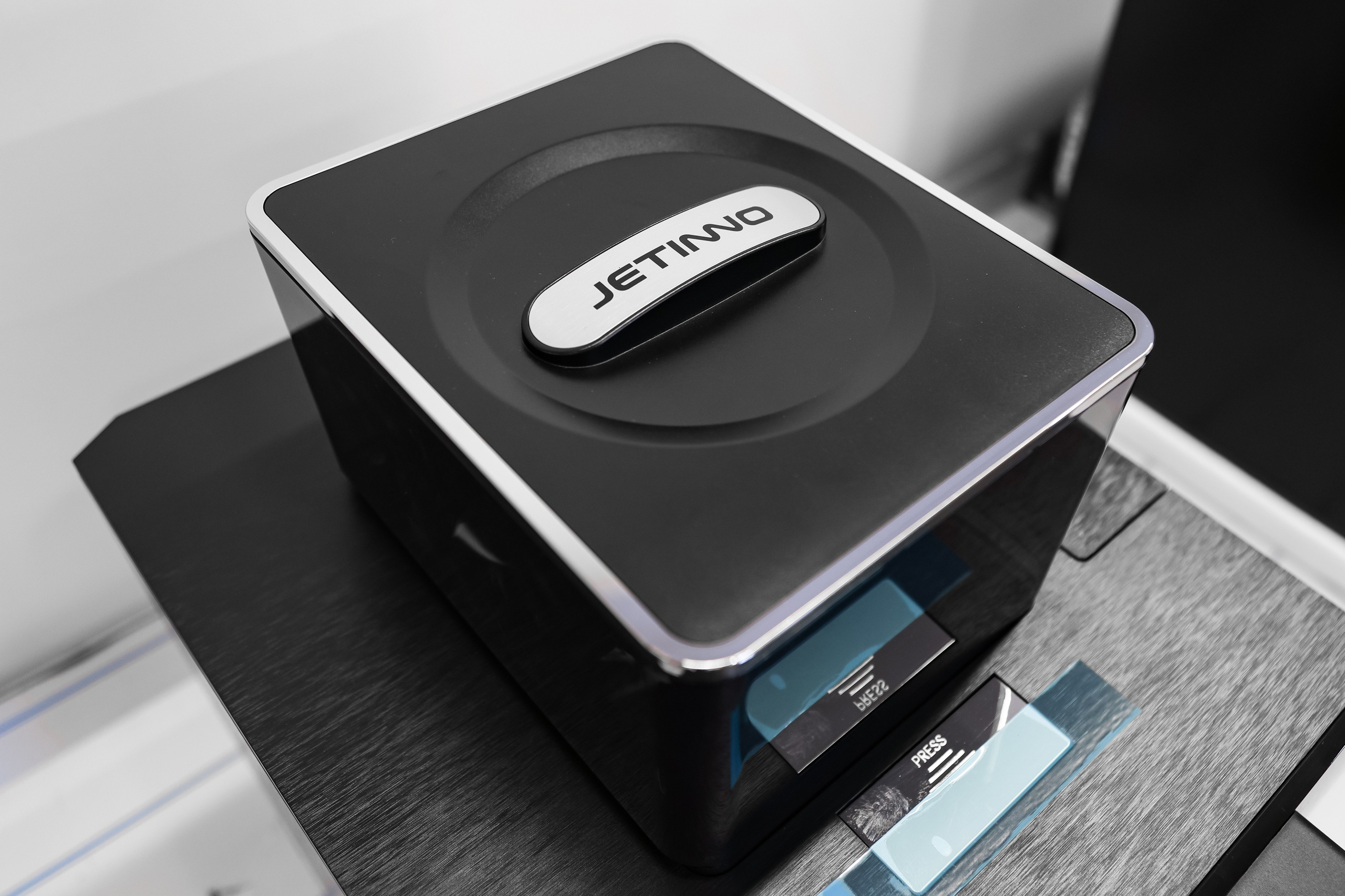 COFFEE MACHINES FOR MARKETPLACE. Mixturecaptures