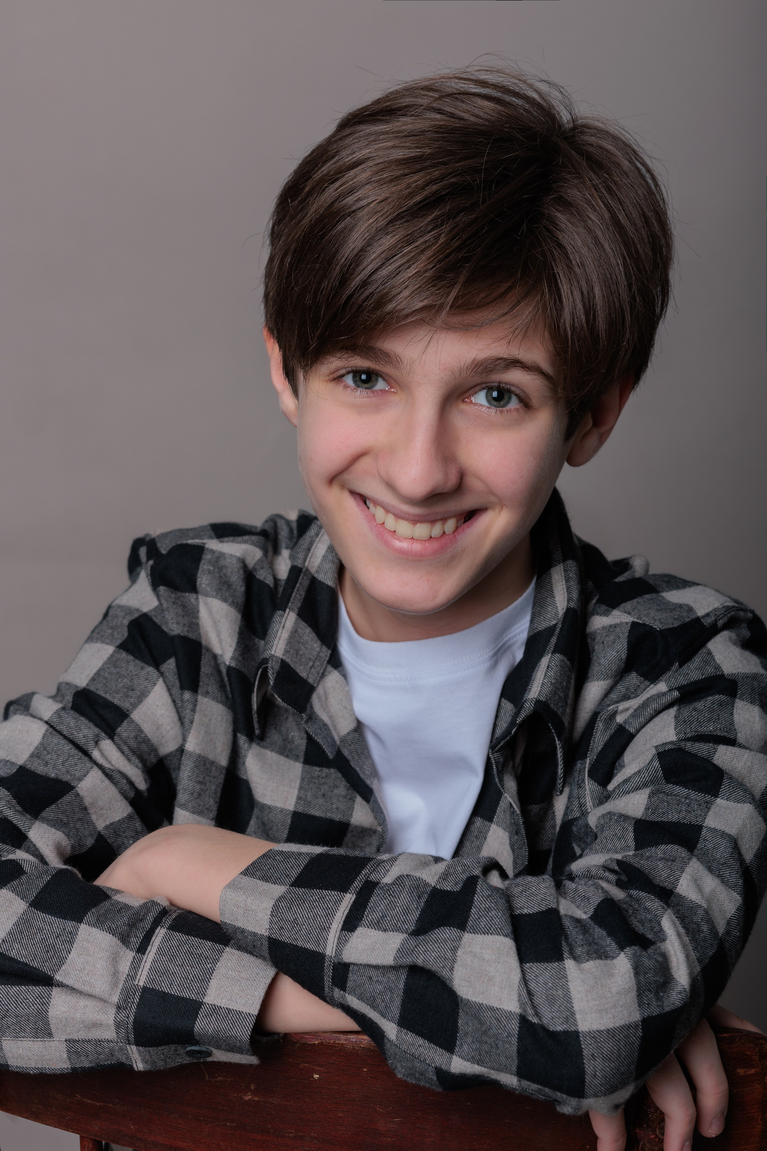 АРТЁМ. Я фотограф из Москвы к Вашим услугам