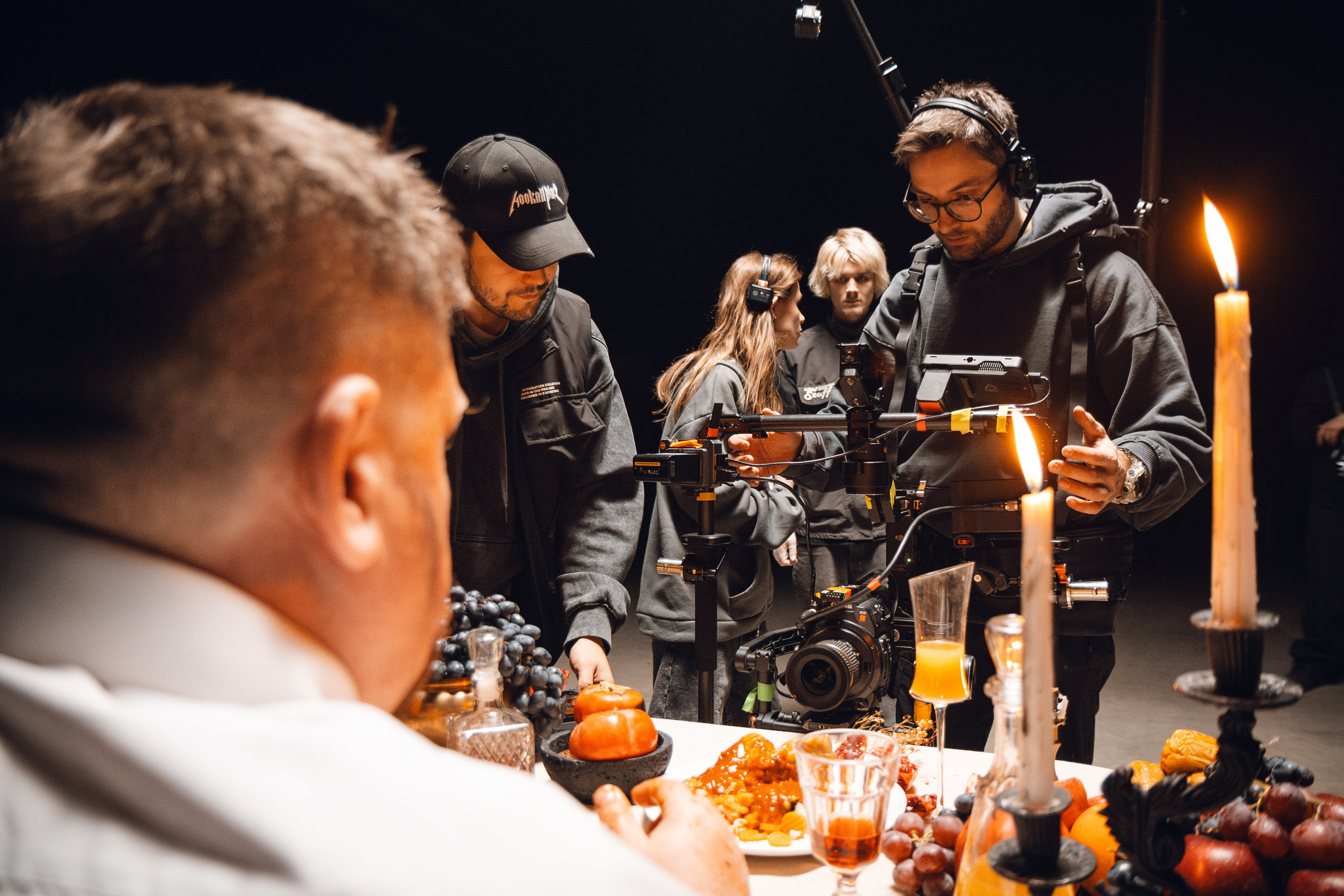 Бэкстеджи. Фотограф Егор Огородов