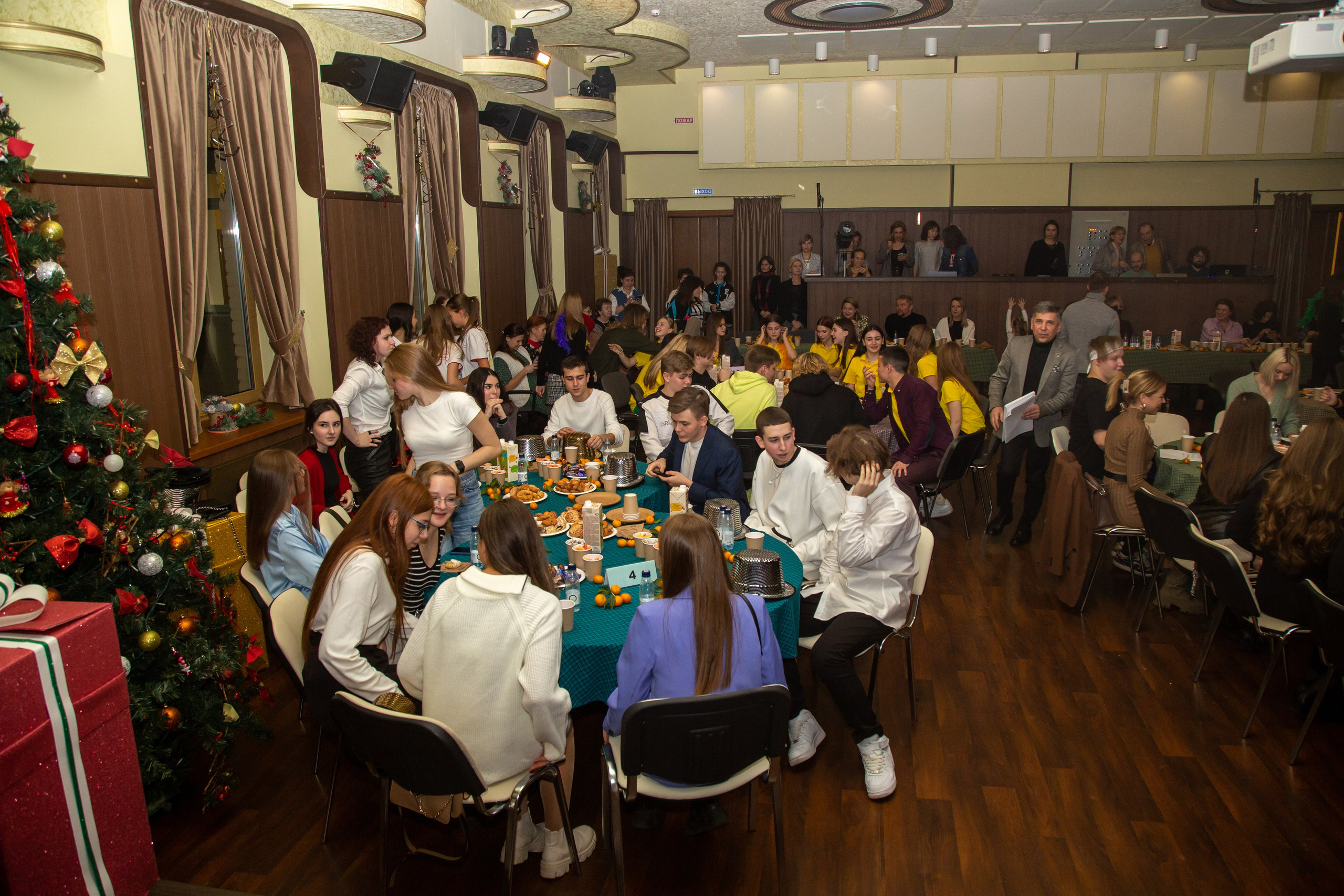 Репортажная съёмка для Домисольки на новый год. «Студия DRONAVT`s» — видеосъёмка и фотография г. Москва