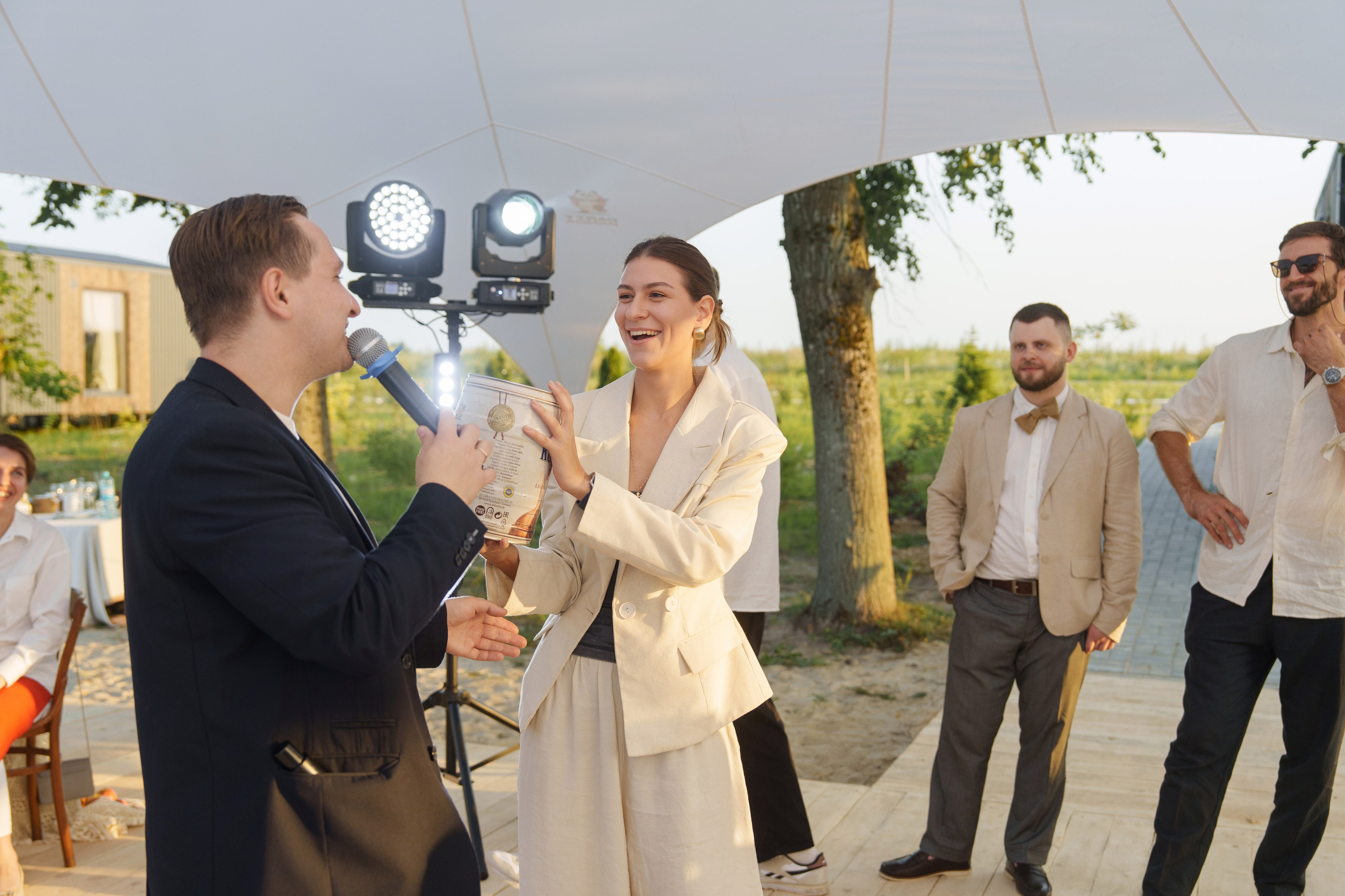 Михаил и Ольга (банкетная часть г. Брянск). Свадебный и репортажный фотограф Элина Козырьянова