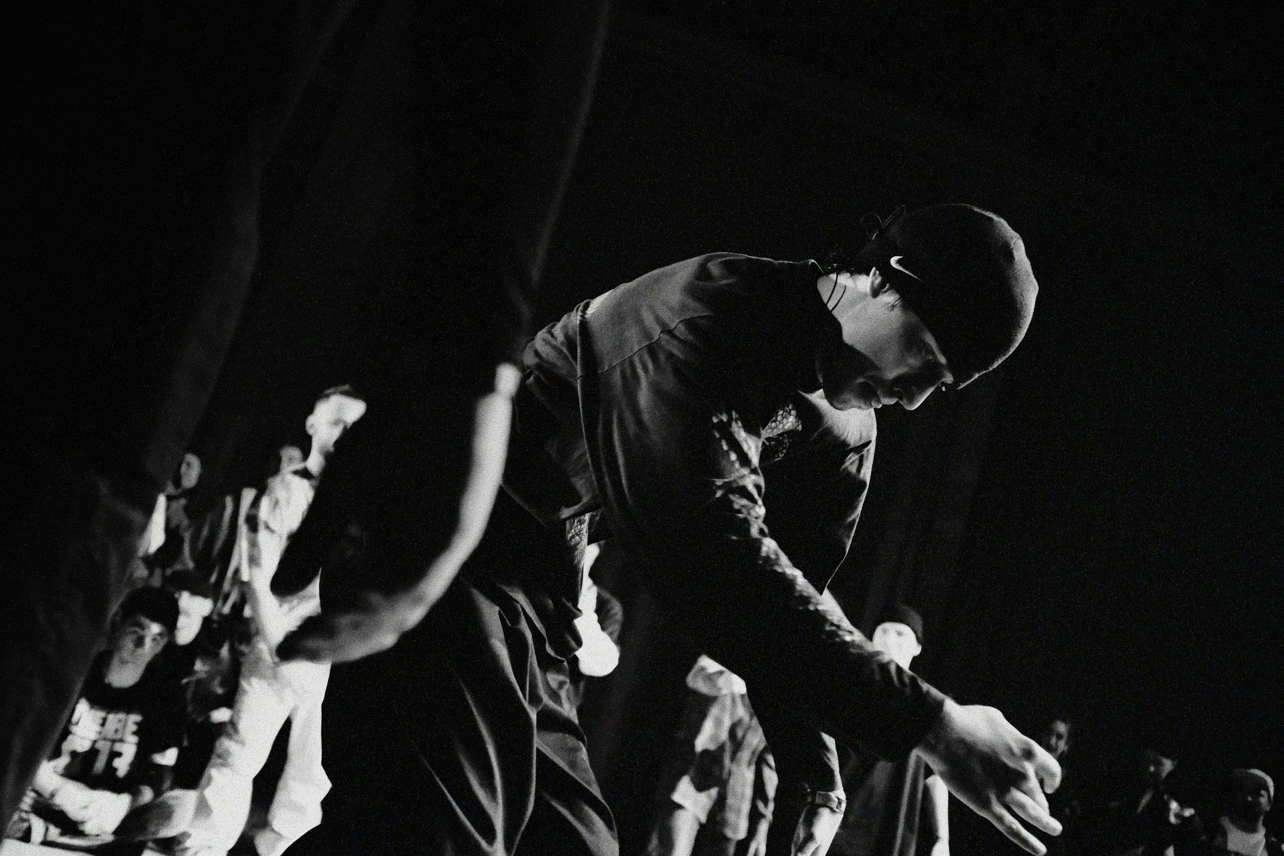 Танец. Аня белка — художница и фотограф