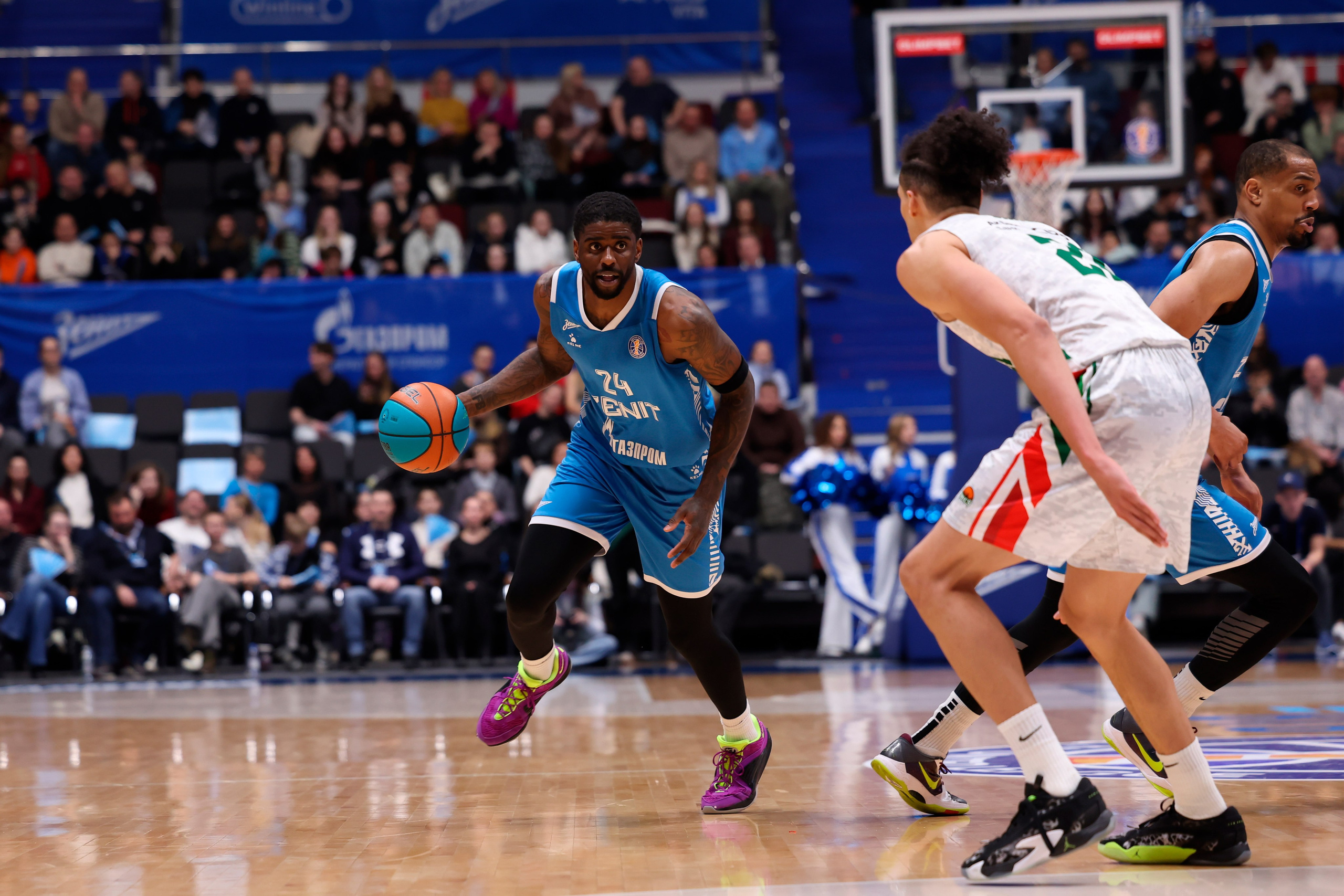 БК Зенит — БК Уникс 13.02.2025. Спортивный и репортажный фотограф Антон Тереханов