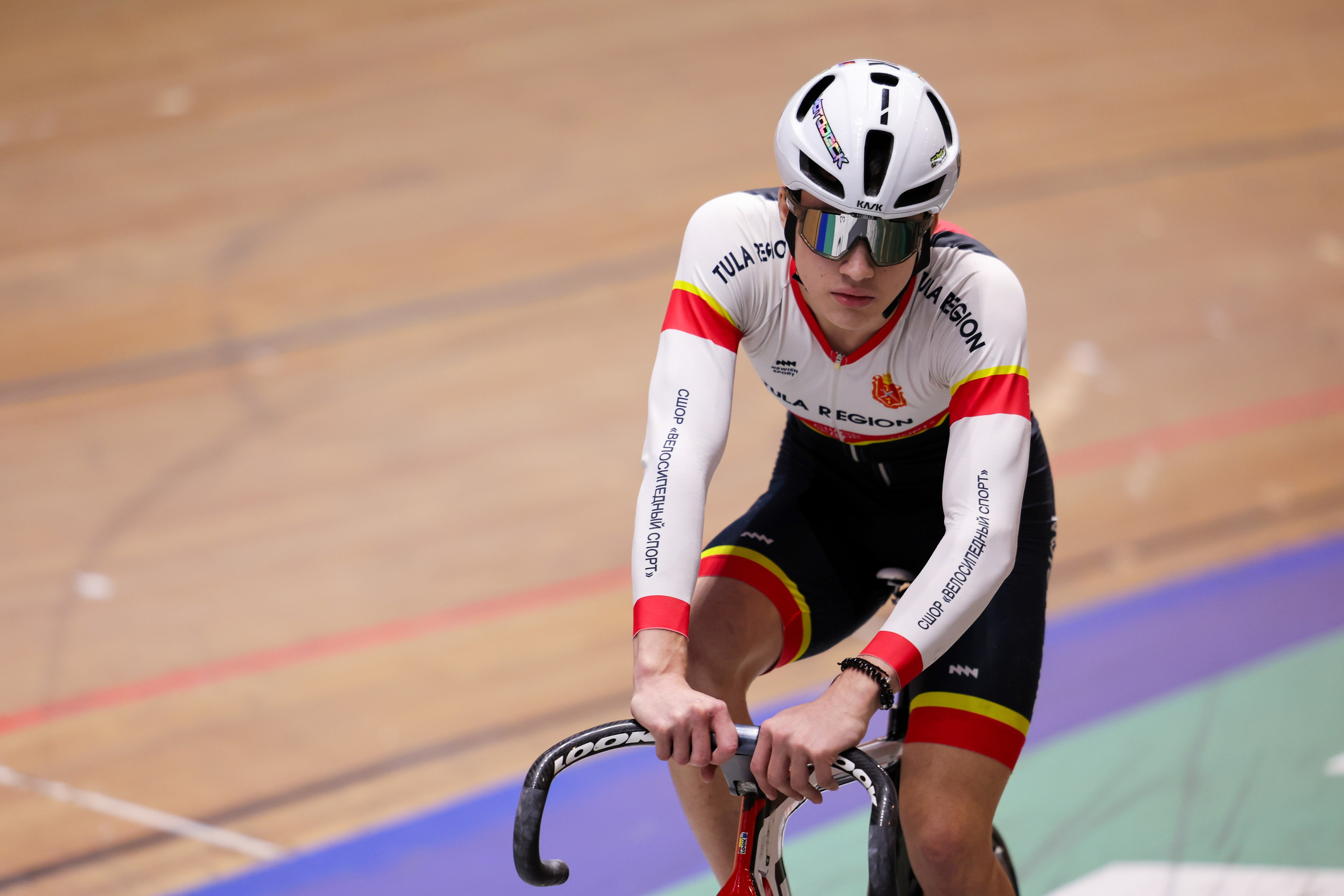 Первенство России по велосипедному спорту «трек» 16.10.2025. Спортивный и репортажный фотограф Антон Тереханов