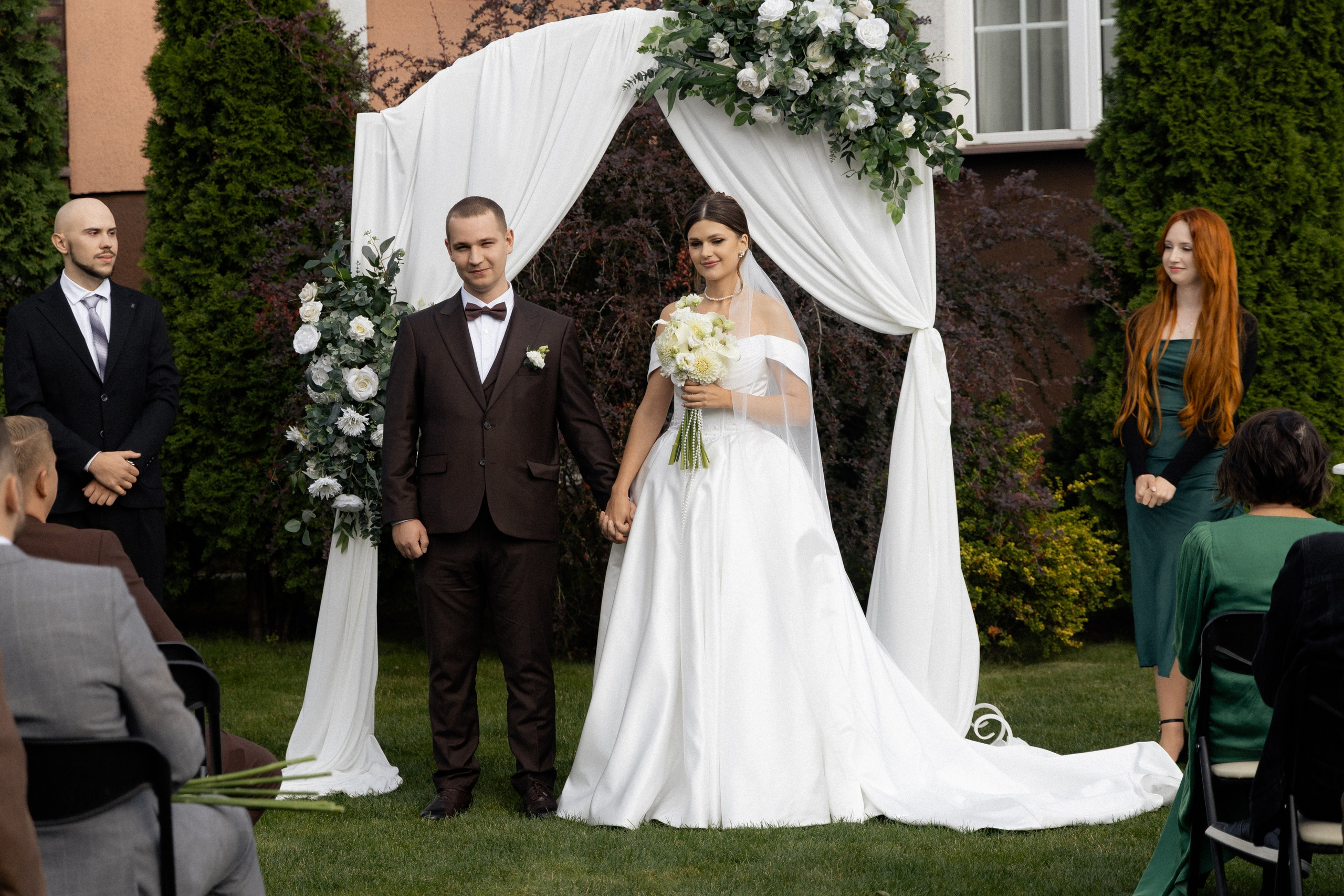 Свадебная фотосессия Анастасии и Игоря в Усадьбе Легенда. Свадебный фотограф в Минске/Беларуси Сергей Спиридонов