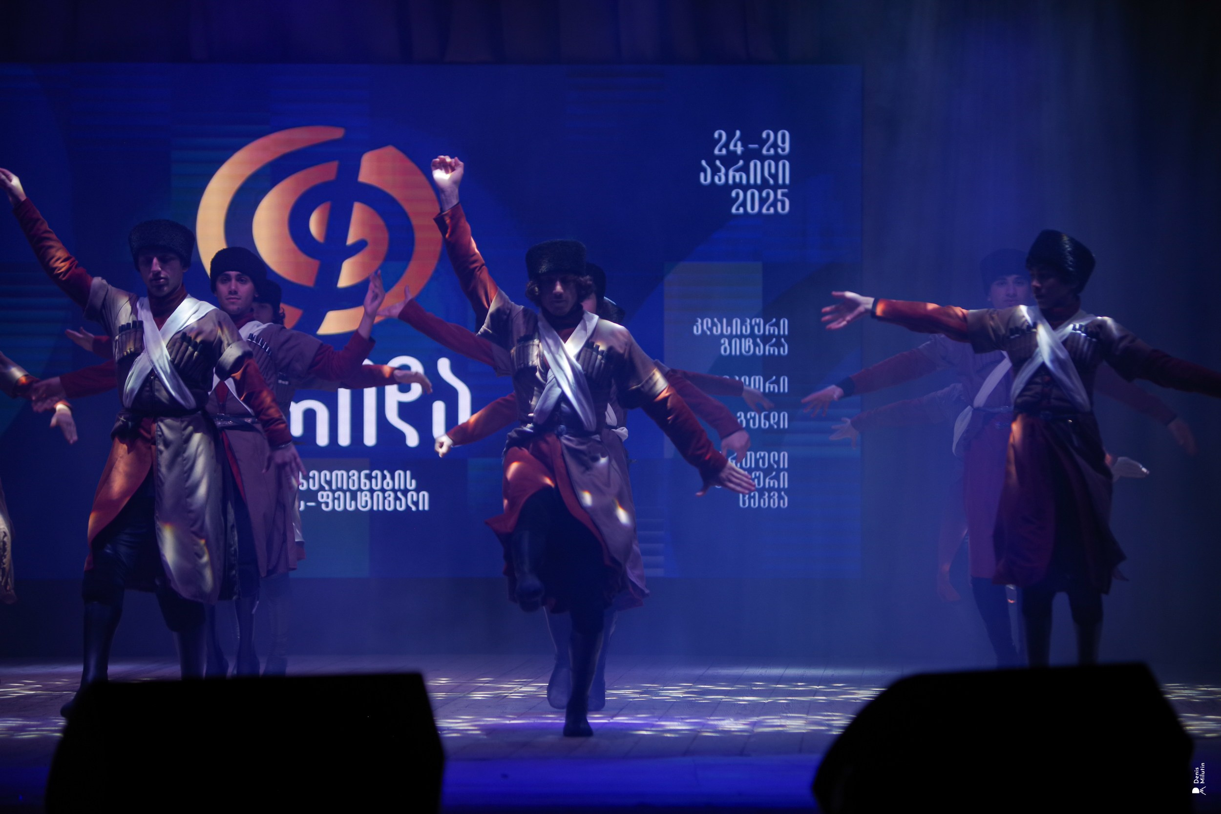 Танцы в Хоби. Портретный фотограф Денис Милютин