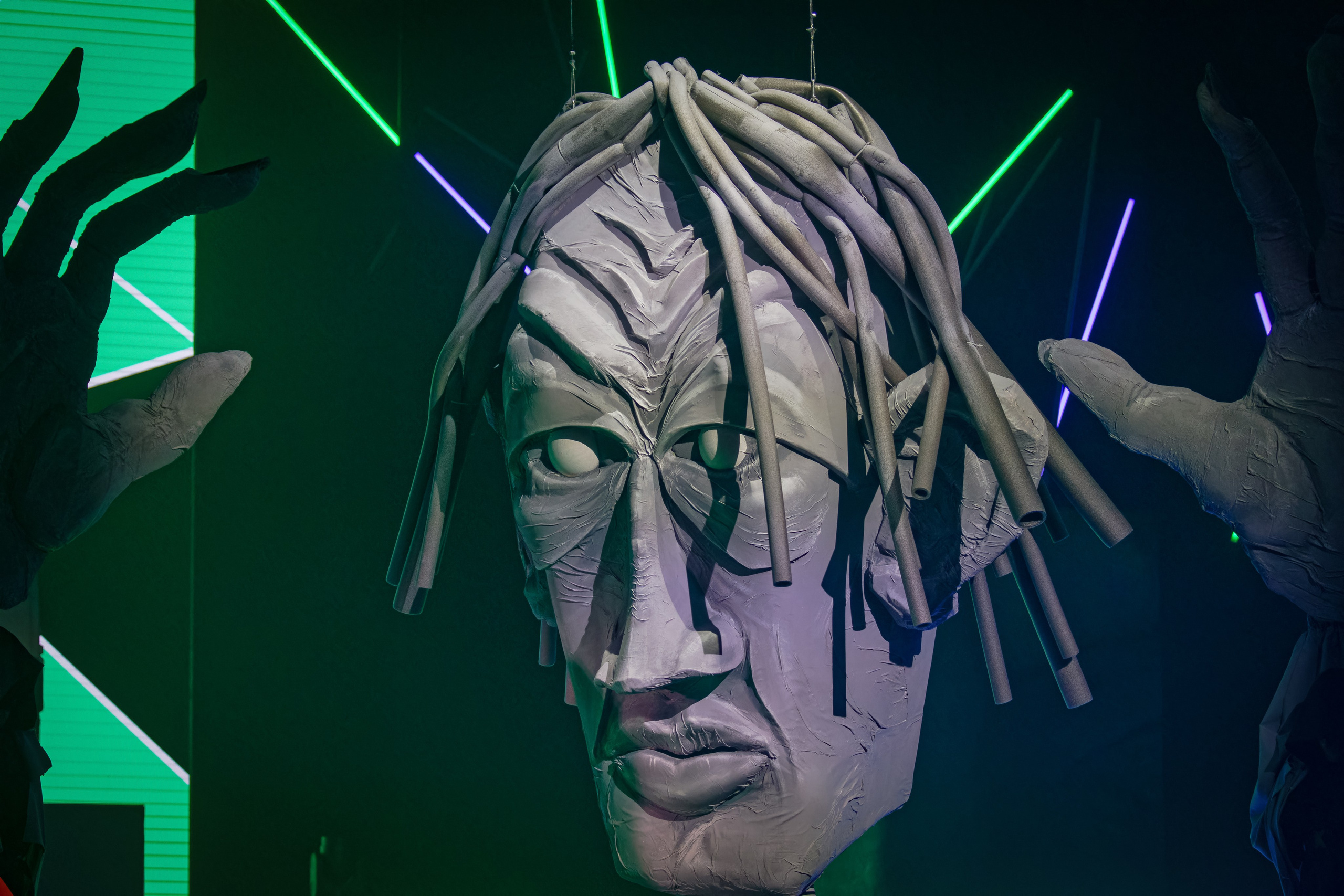 Любовь к трем апельсинам_Чехов Центр. Фотограф. г. Южно-Сахалинск. Олег Толстов