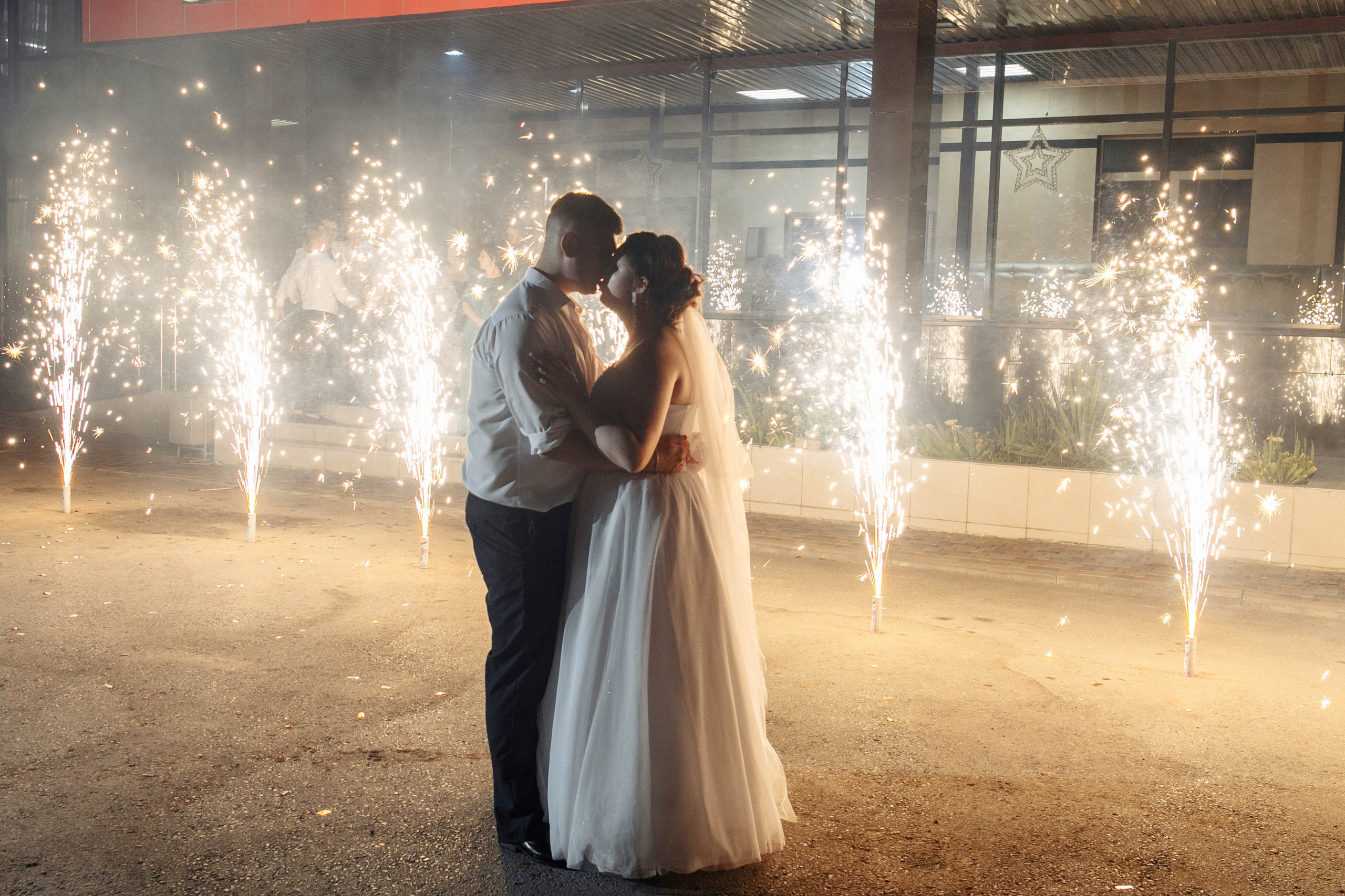 Татьяна и Виктор: настоящая русская свадьба. Событийный фотограф Максим Бескоровайновнов