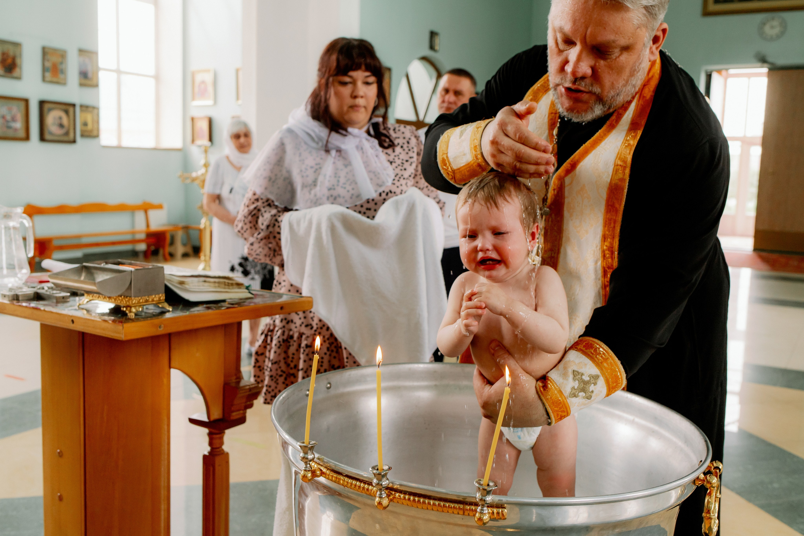 Крещение. Город Гулькевичи. Свято-Троицкий Храм. Свадебный фотограф Кропоткин Краснодар