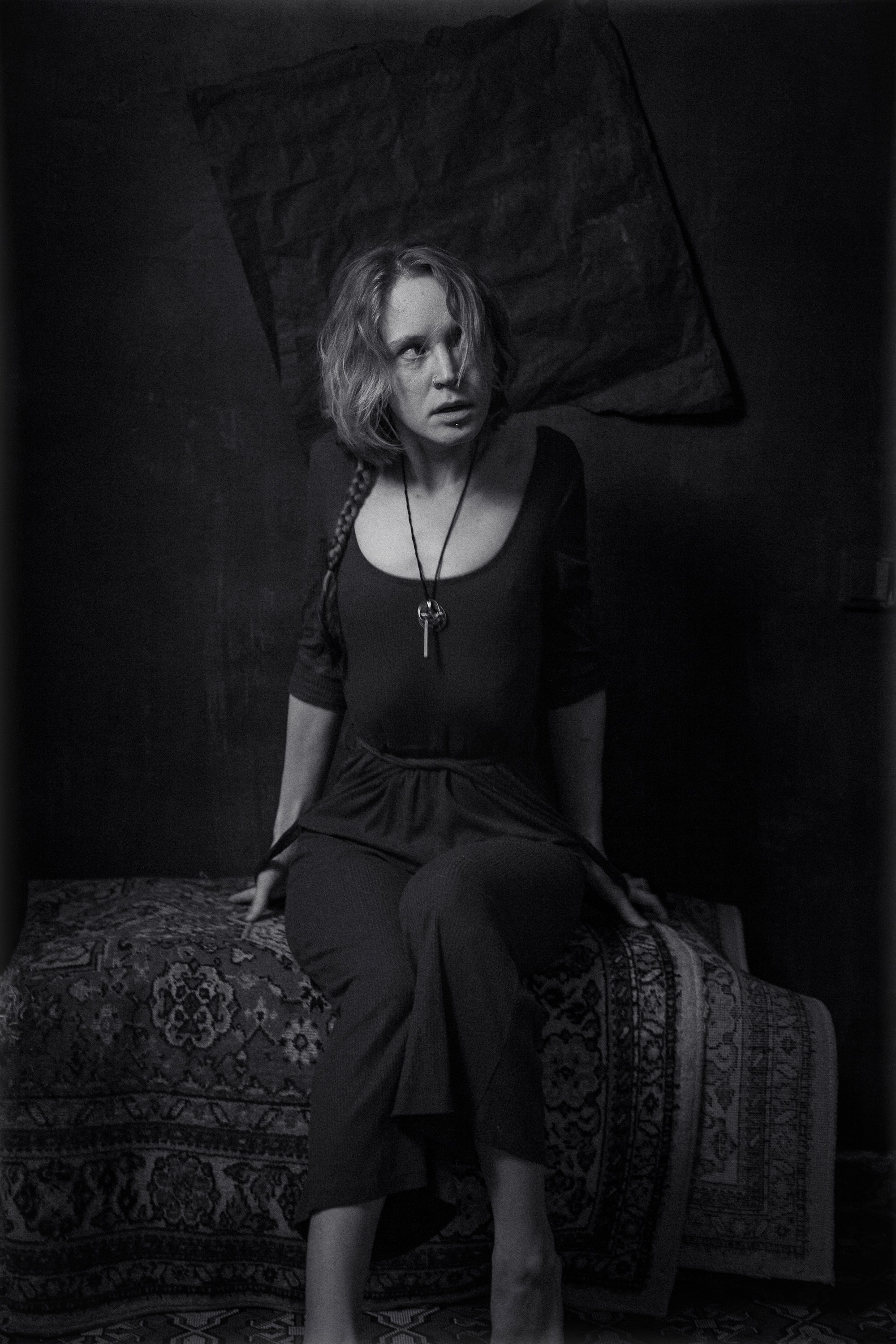 Вика. Домашняя студия. RawCat. Портретная фотография Екатеринбург