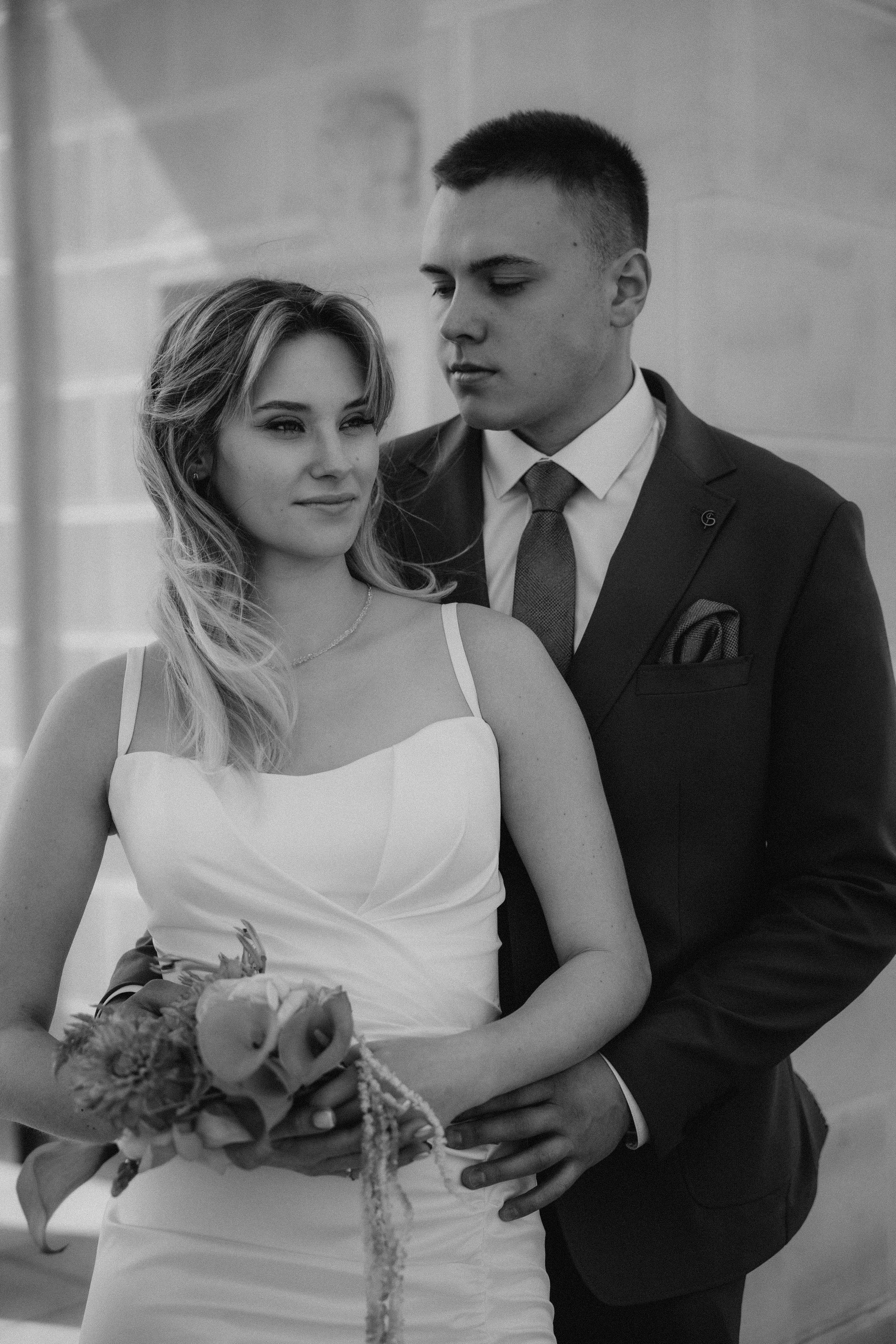 Свадебная фотосессия на Речном вокзале города Москвы