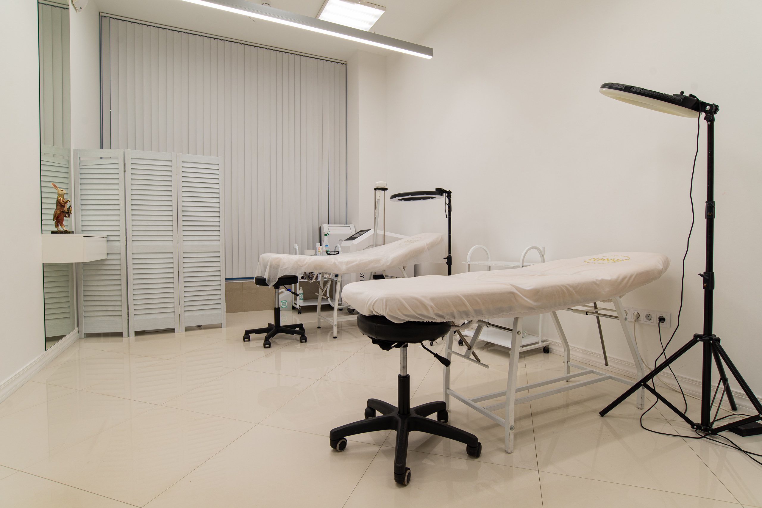 Интерьерная съёмка салонов красоты Makeup Tattoo. Репортажный и персональный фотограф в Москве