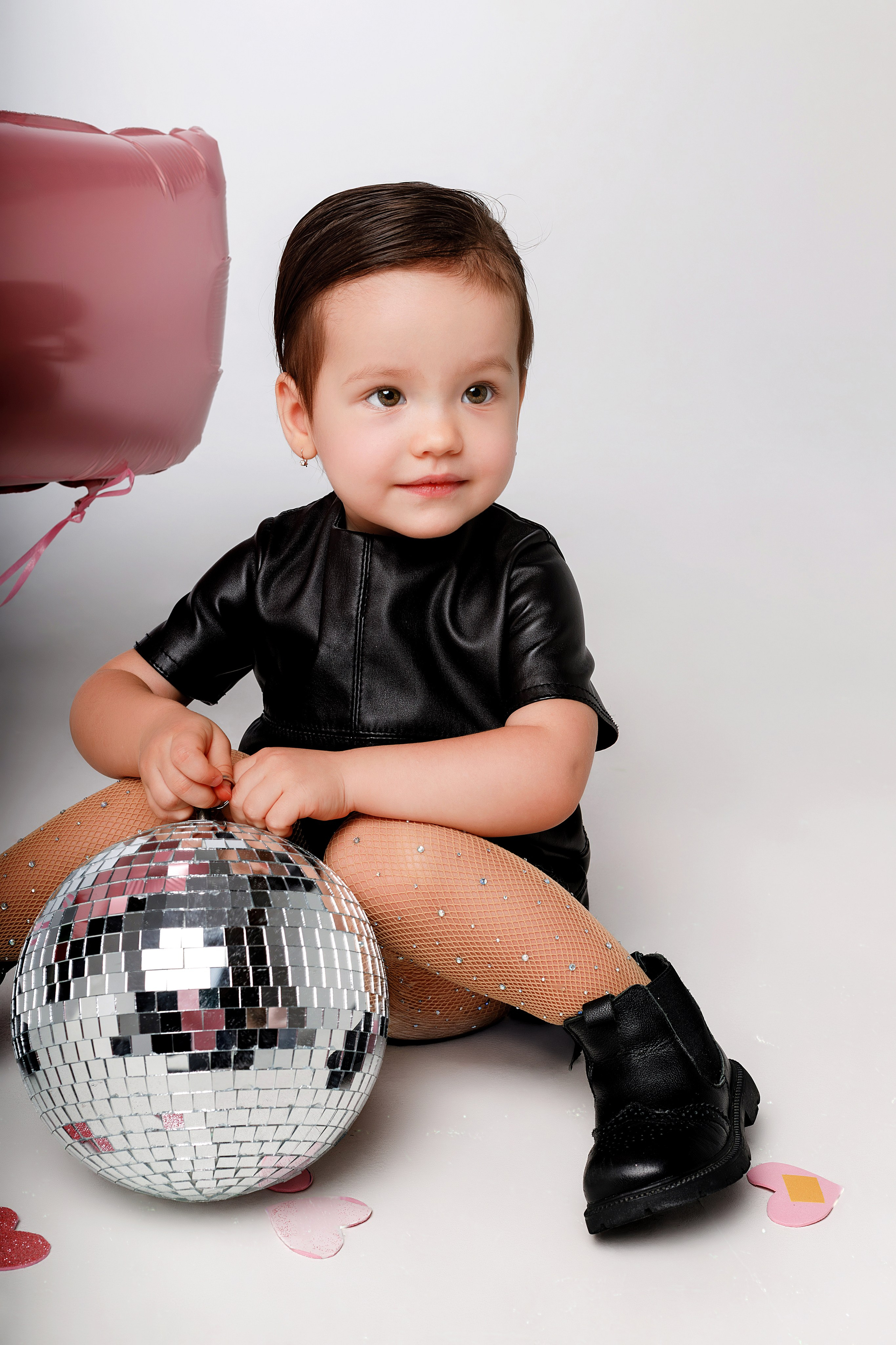 Детская фотосессия на 2 годика в Сочи. Детский студийный фотограф Сочи