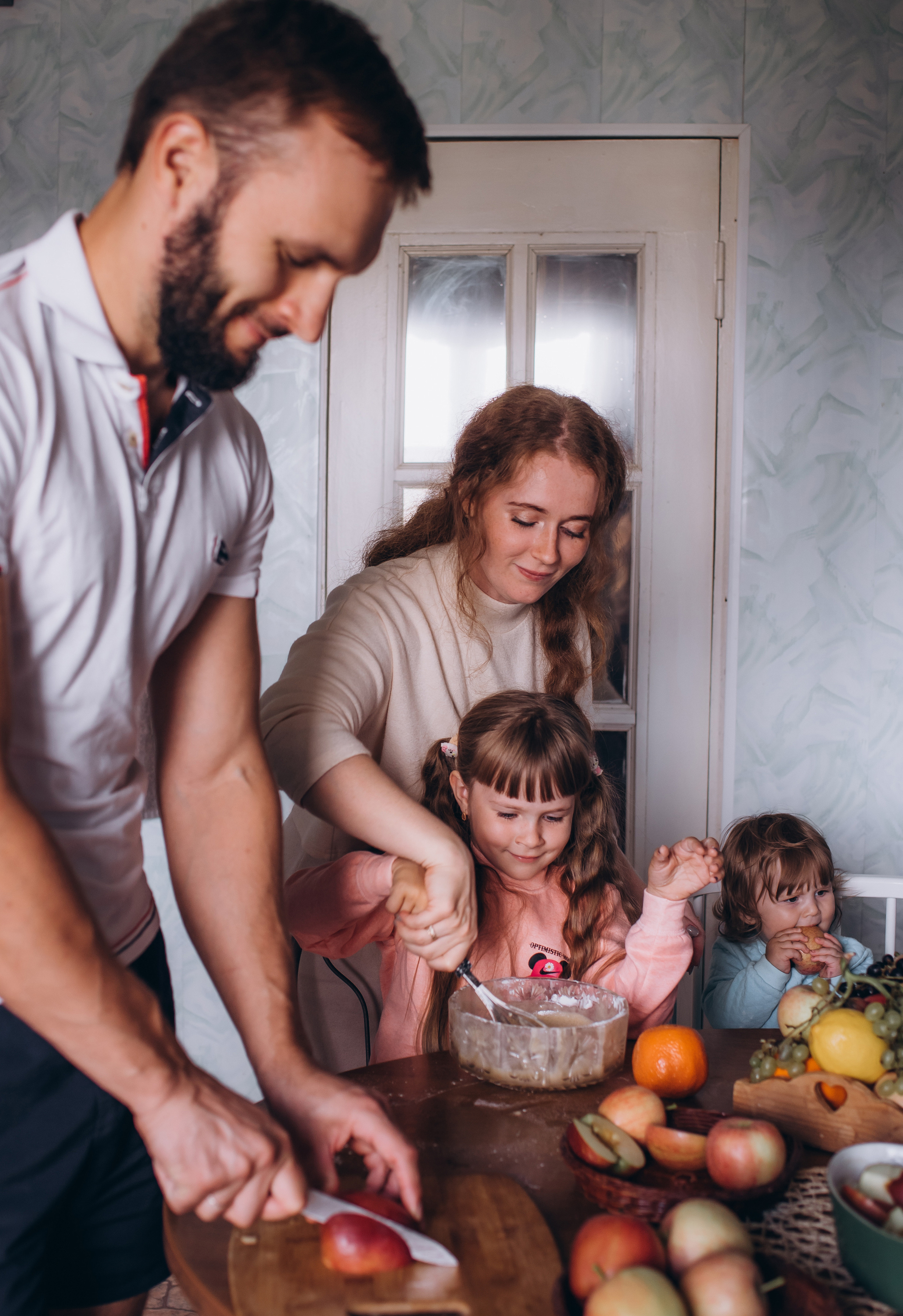 Семья Гонтаренко, домашняя теплая фотосессия. Ольга Казакова, фотограф в городе Медногорск