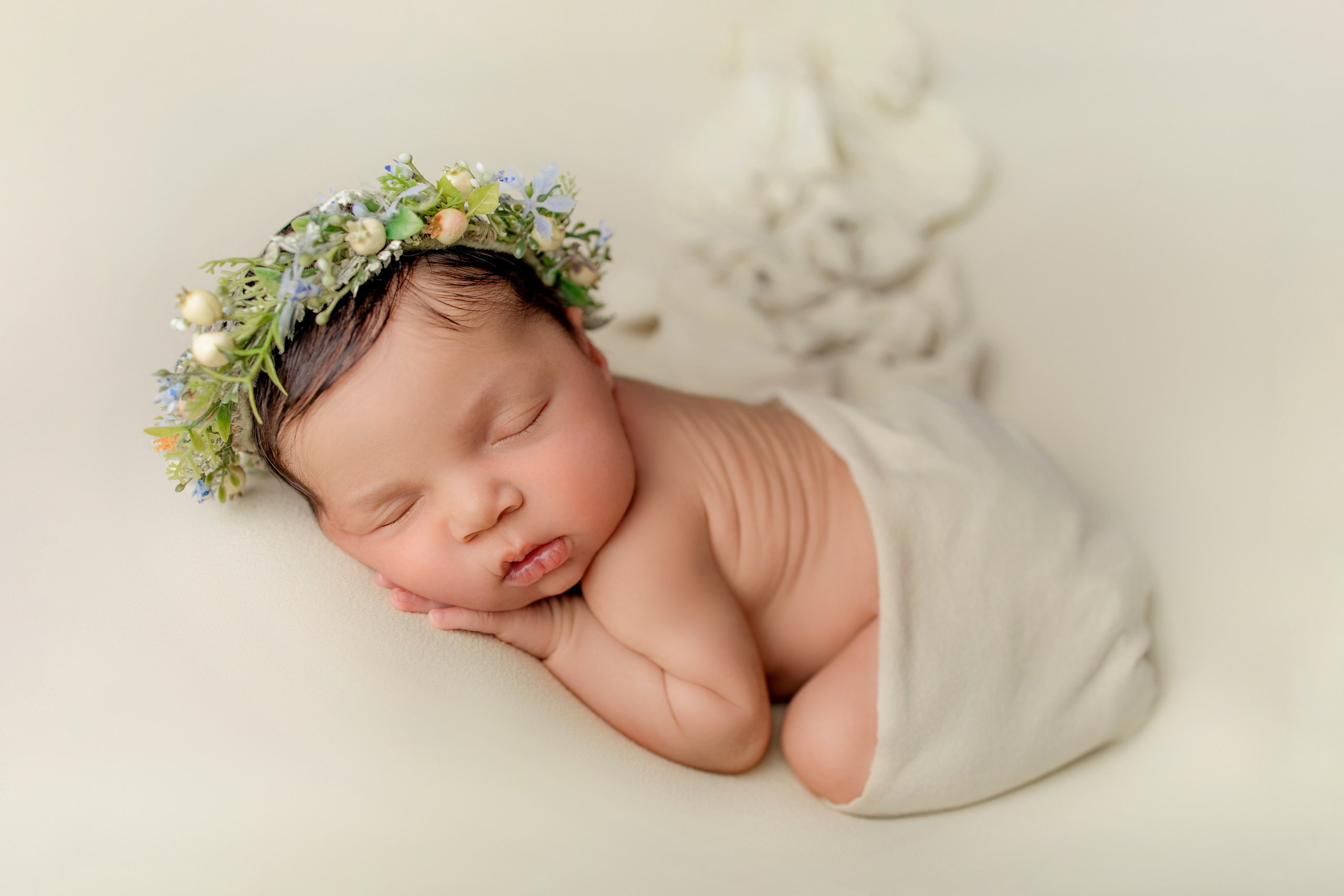 NEWBORN. Professional Worldwide Retoucher Retouch.Allusory