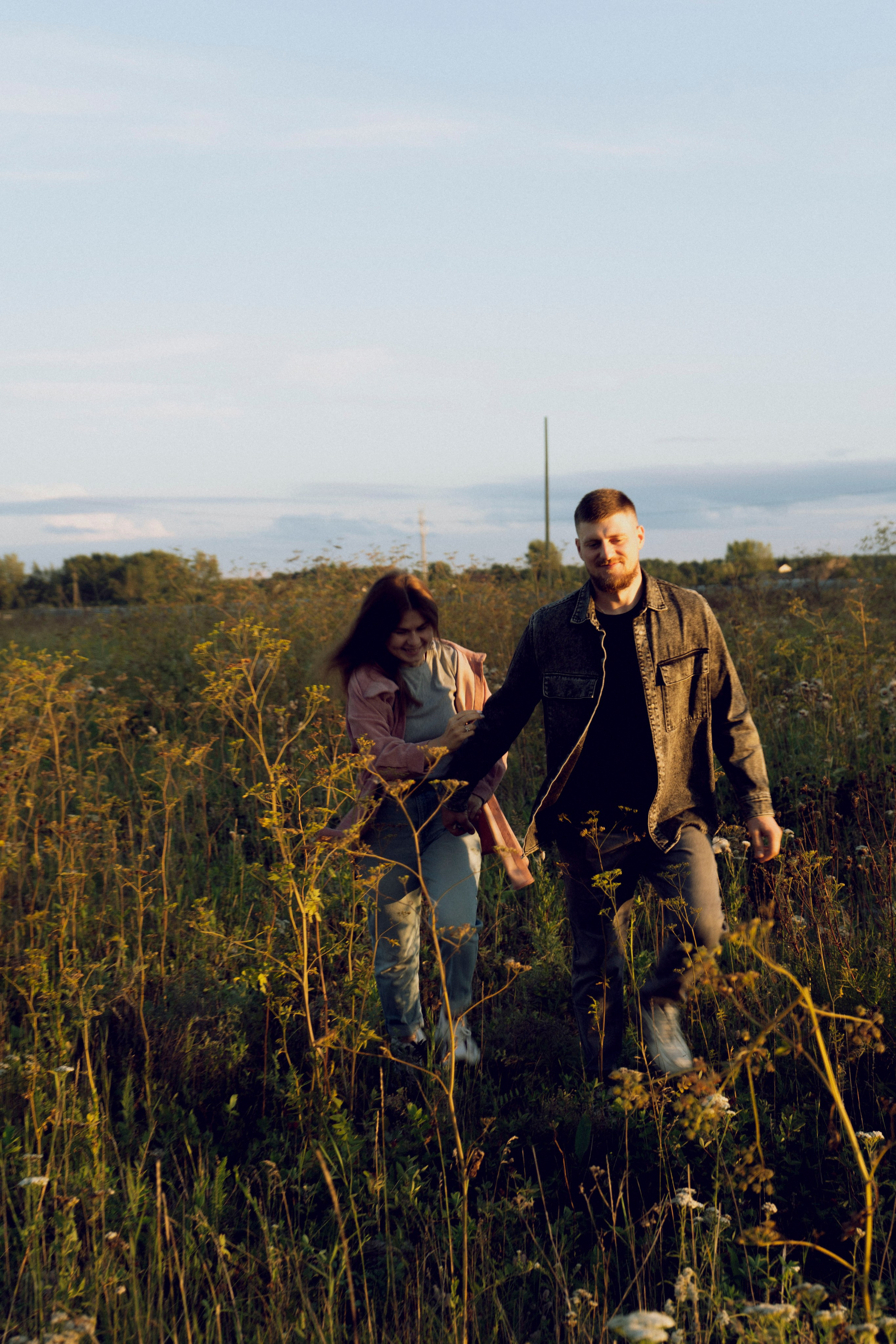 Аня и Рома, прогулка — Парная фотосессия на природе — Xeni Photography. Xeni Photography