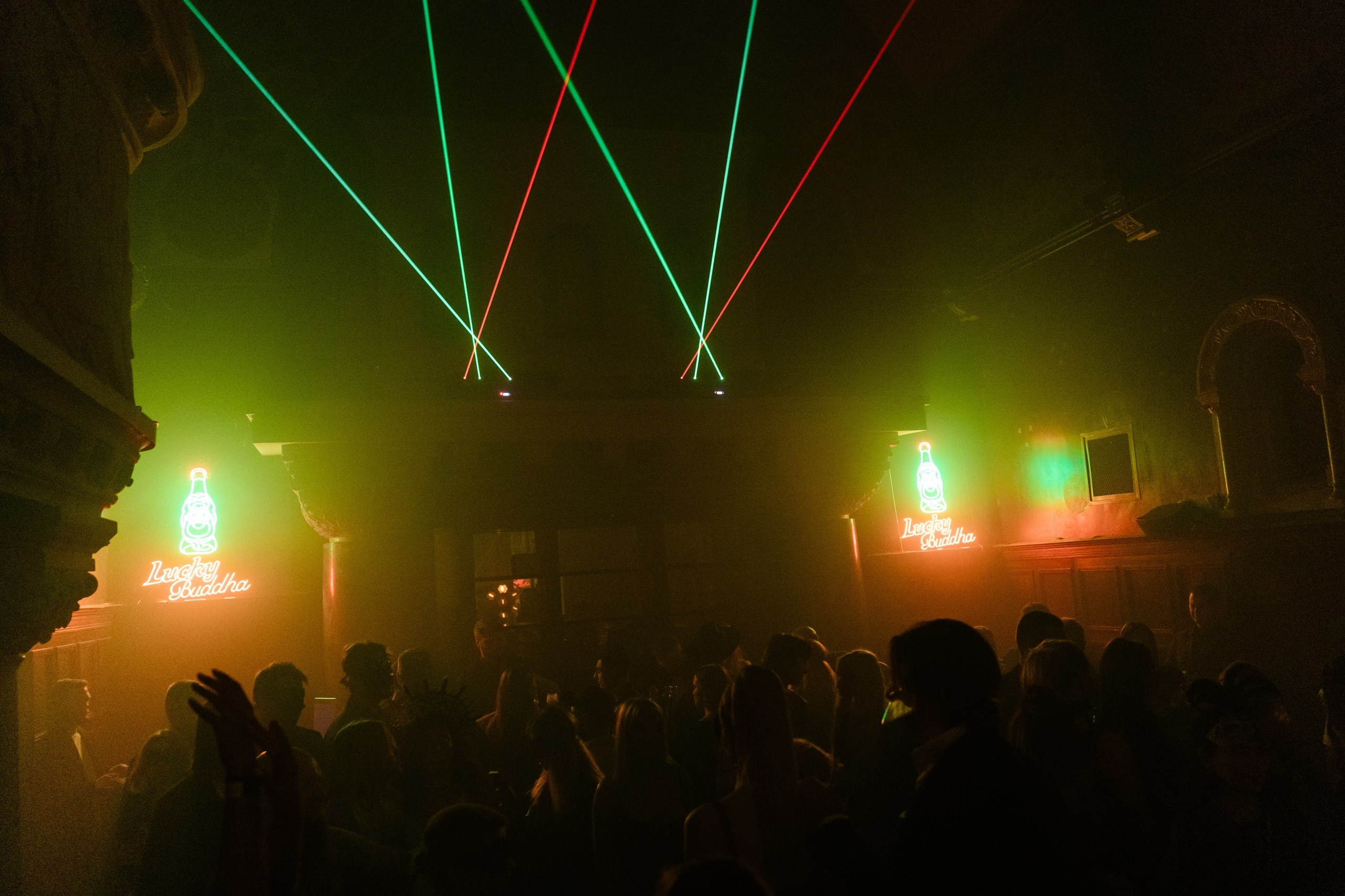 COMMUNiTY RUSSIA / Masquerade. Свадебный фотограф в Москве Евгений Рыжов