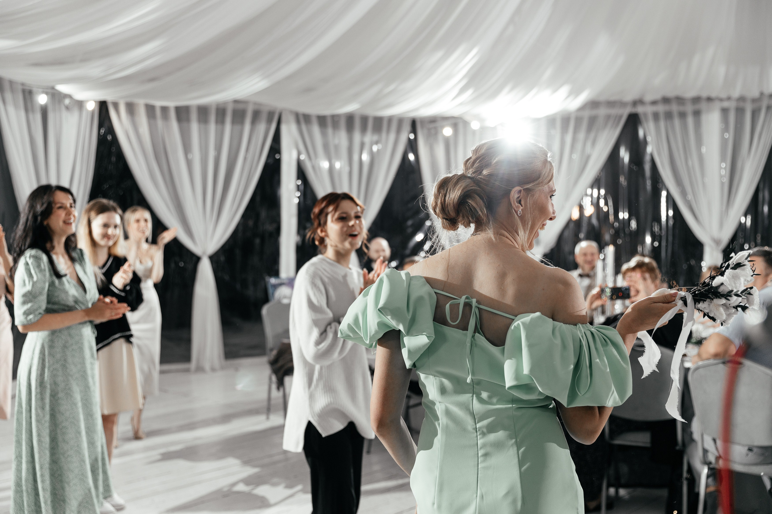 Свадебный фотограф Уфа — Руслан ГабдлисламовЖивые эмоции, красивые кадры, воспоминания на всю жизнь.Работаю по всей Республике Башкортоста. Свадебный фотограф Уфа Руслан Габдлисламов