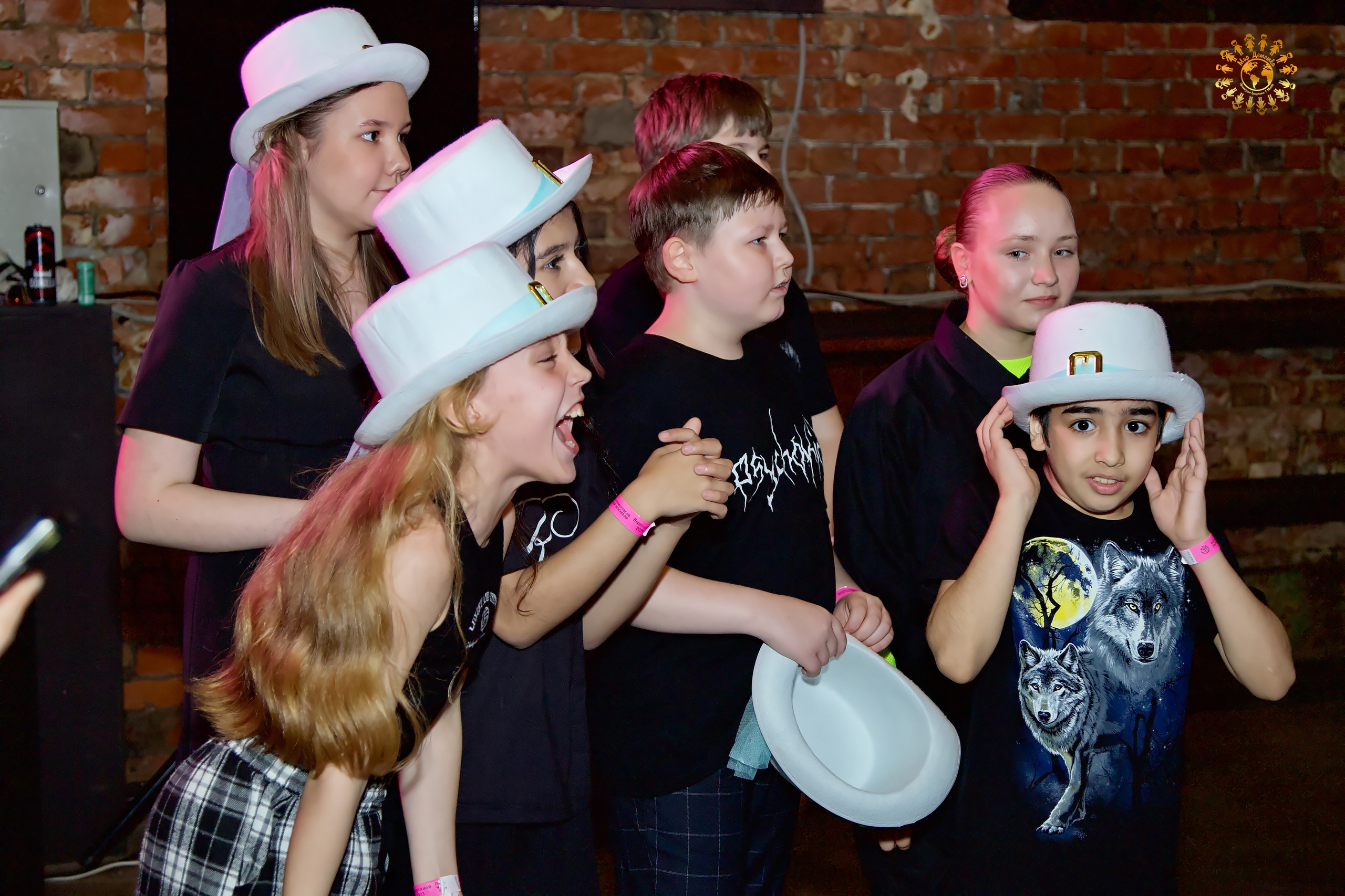 Выпускной 2023 (Школа 667, 4-й класс). Репортажная съемка в Москве и области. Анималистика