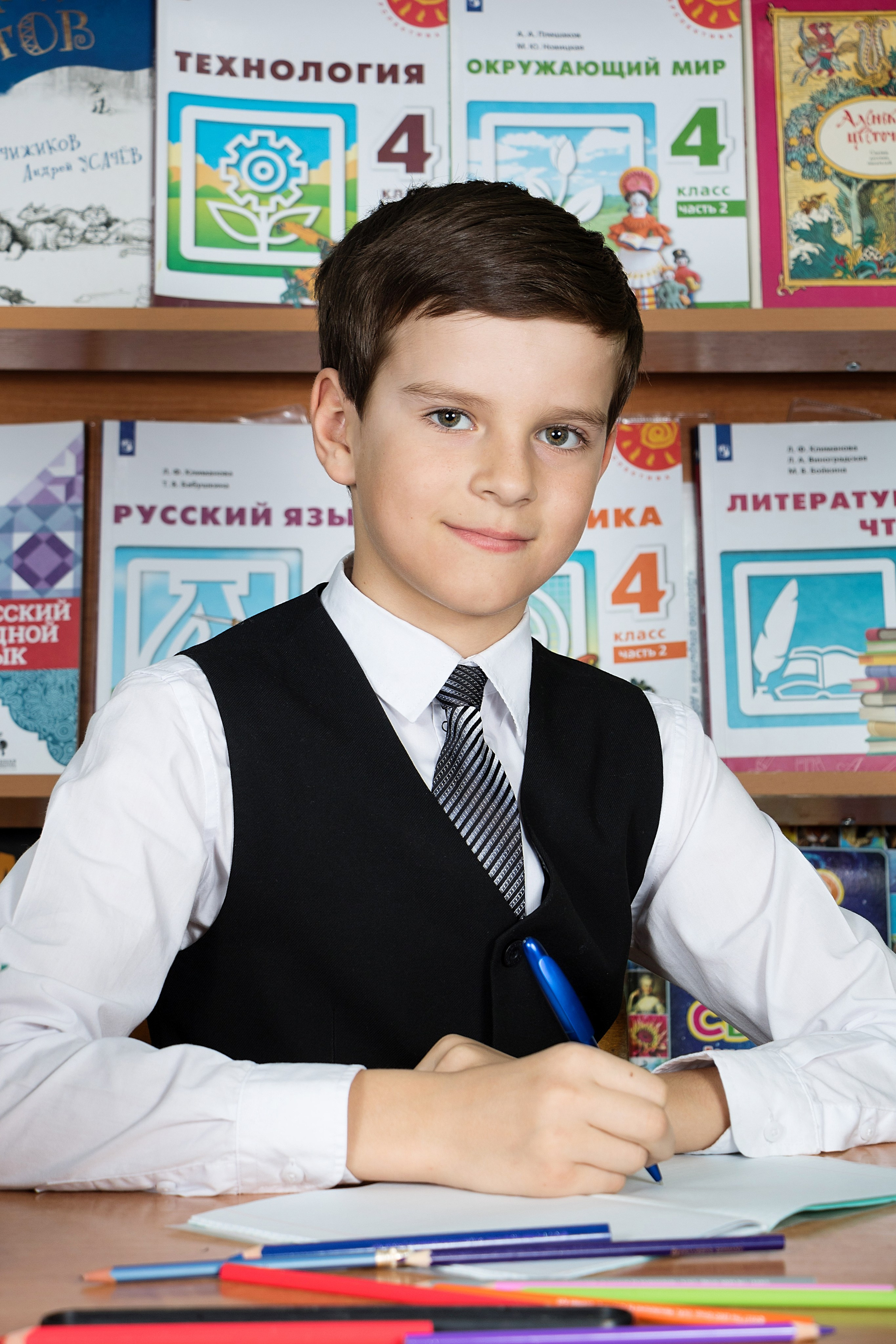 4 класс в школе. Выпускные альбомы «Эврика» в Нижнем Новгороде