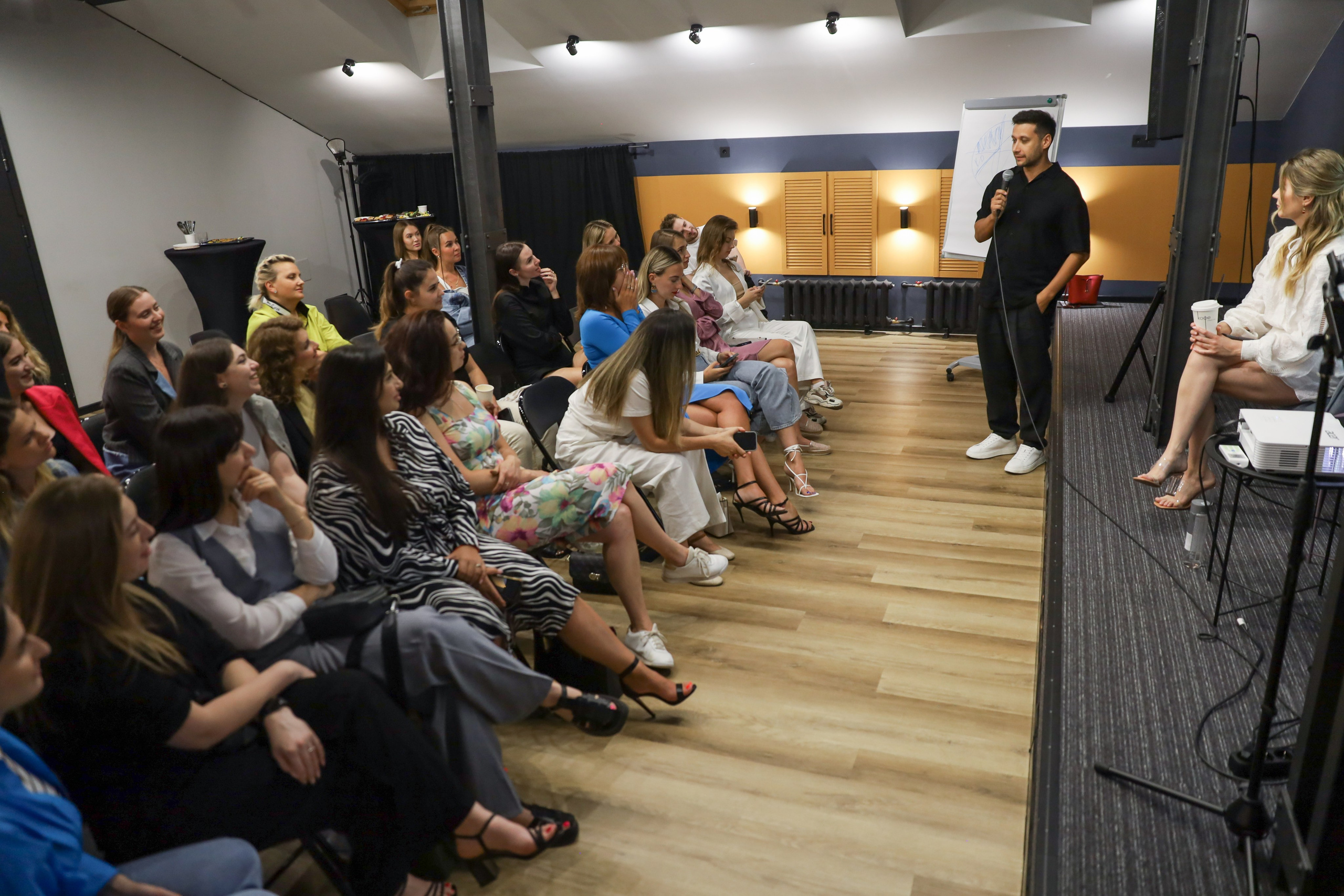 ТРАНСФОРМАЦИОННОЕ ШОУ АННЫ НОВИКОВОЙ 2023. Фотограф мероприятий Ирина Каширина