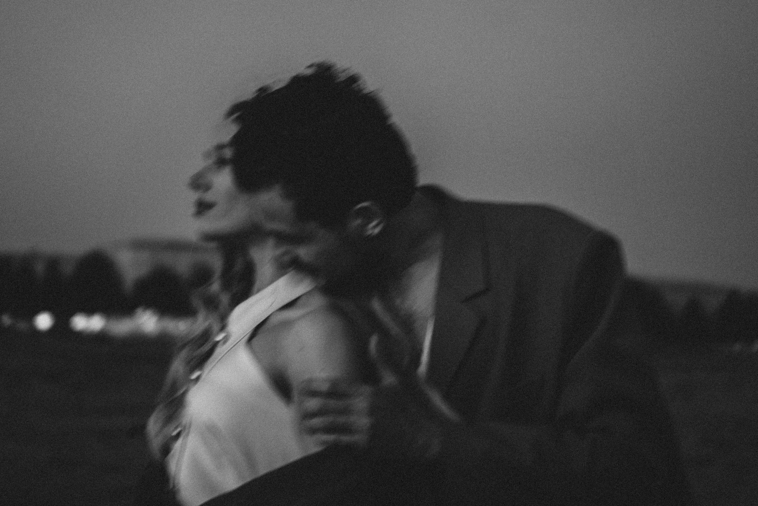 СВАДЕБНАЯ СЬЕМКА ПАРЫ НА РАССВЕТЕ В БЕЛЫЕ НОЧИ И ПРОГУЛКА С РАЗВОДНЫМИ МОСТАМИ И ПИКНИК ВОЗЛЕ ИСАКИЕВСКОГО СОБОРА. Профессиональный фотограф, Санкт-Петербург — Виктория Богомолова