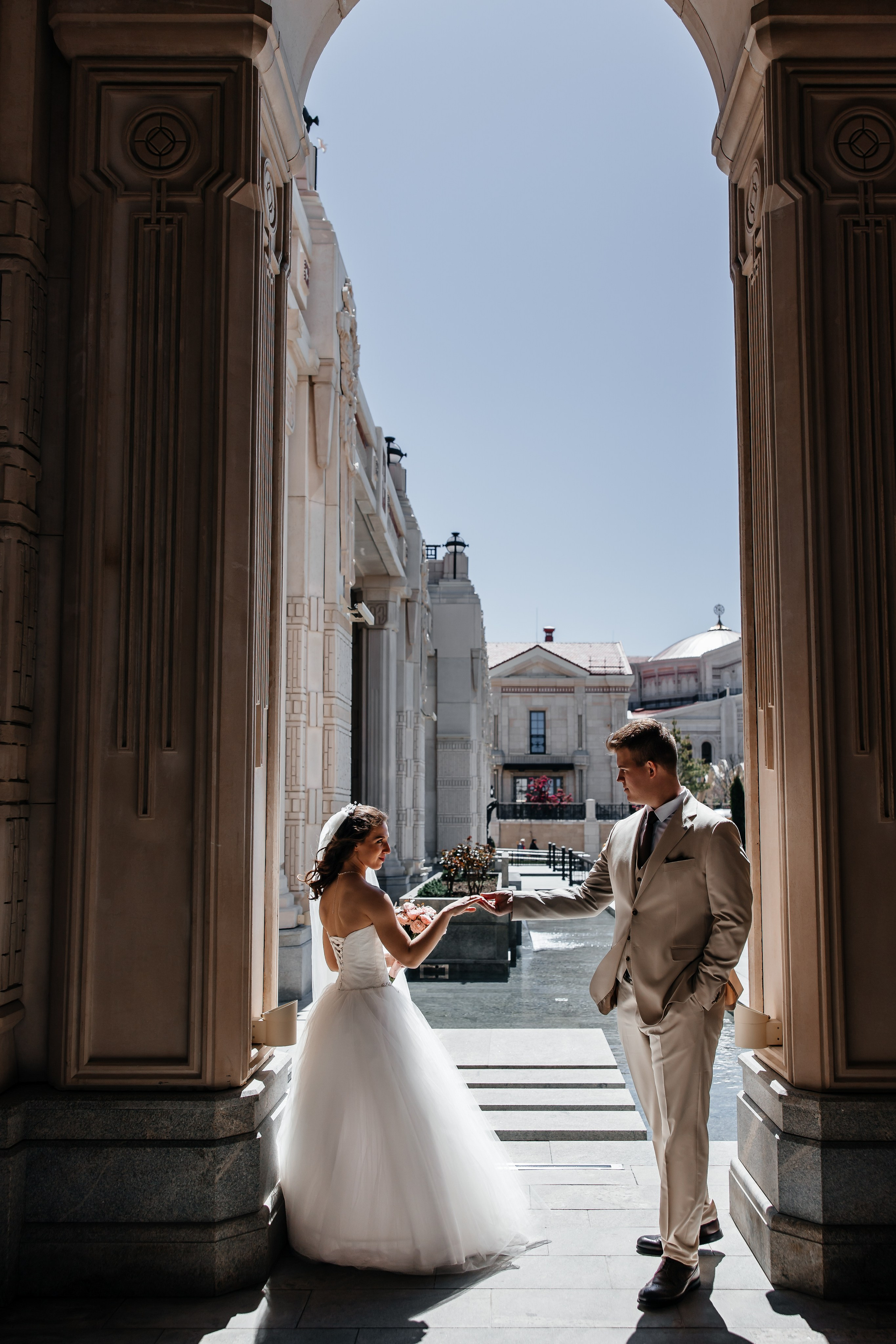 Сакура в Японском саду. Анонс свадьбы для Никиты и Марины. Свадебный фотограф в Крыму и Севастополе Ольга Баскакова