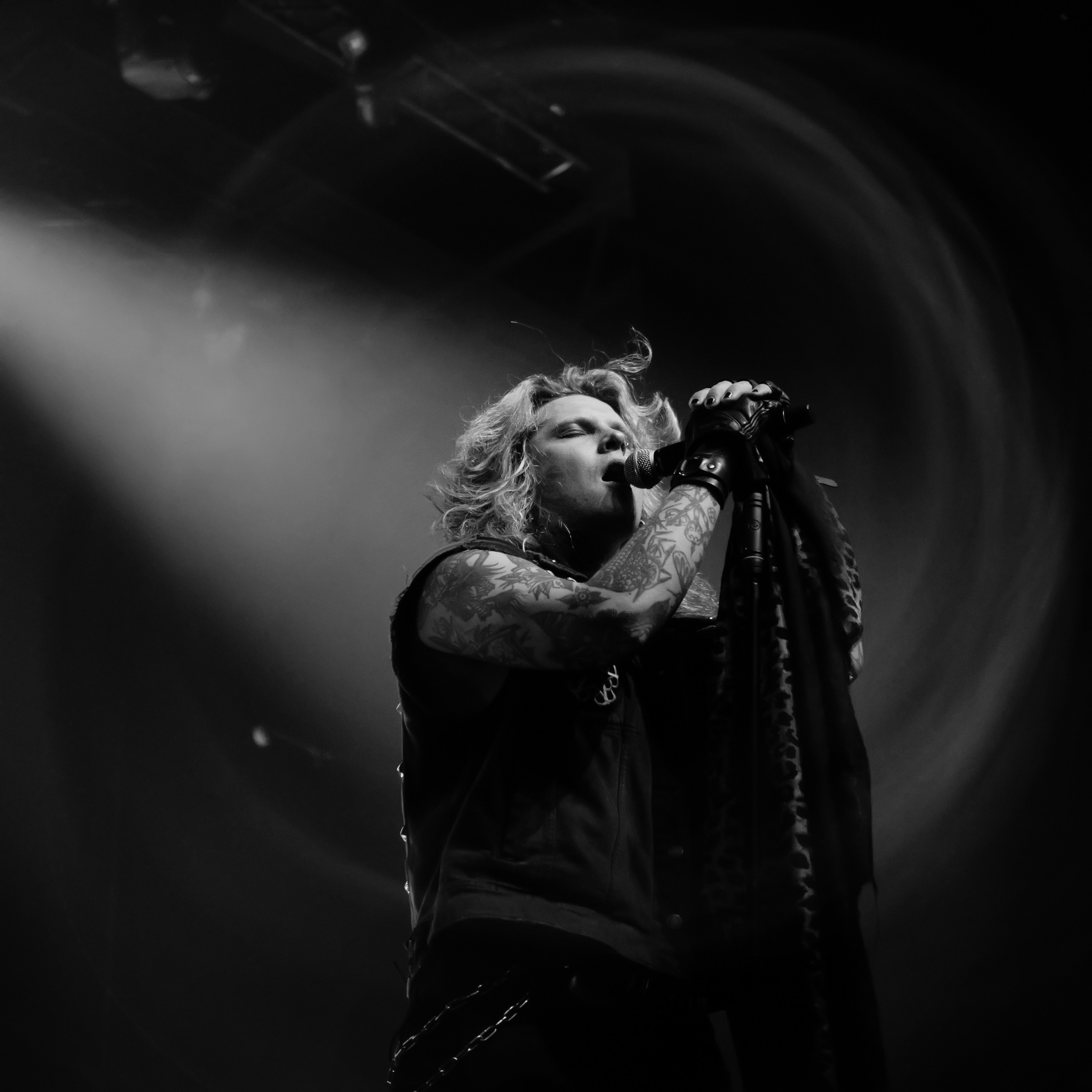 Neverlove. Кира Молко — Концертный фотограф в Санкт-Петербурге