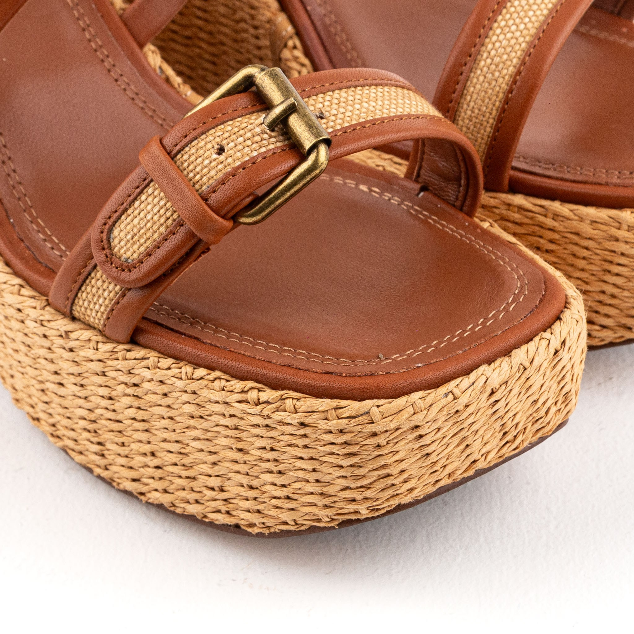 Обувь. Александр Стряпунин — предметный фотограф в Улан-Удэ