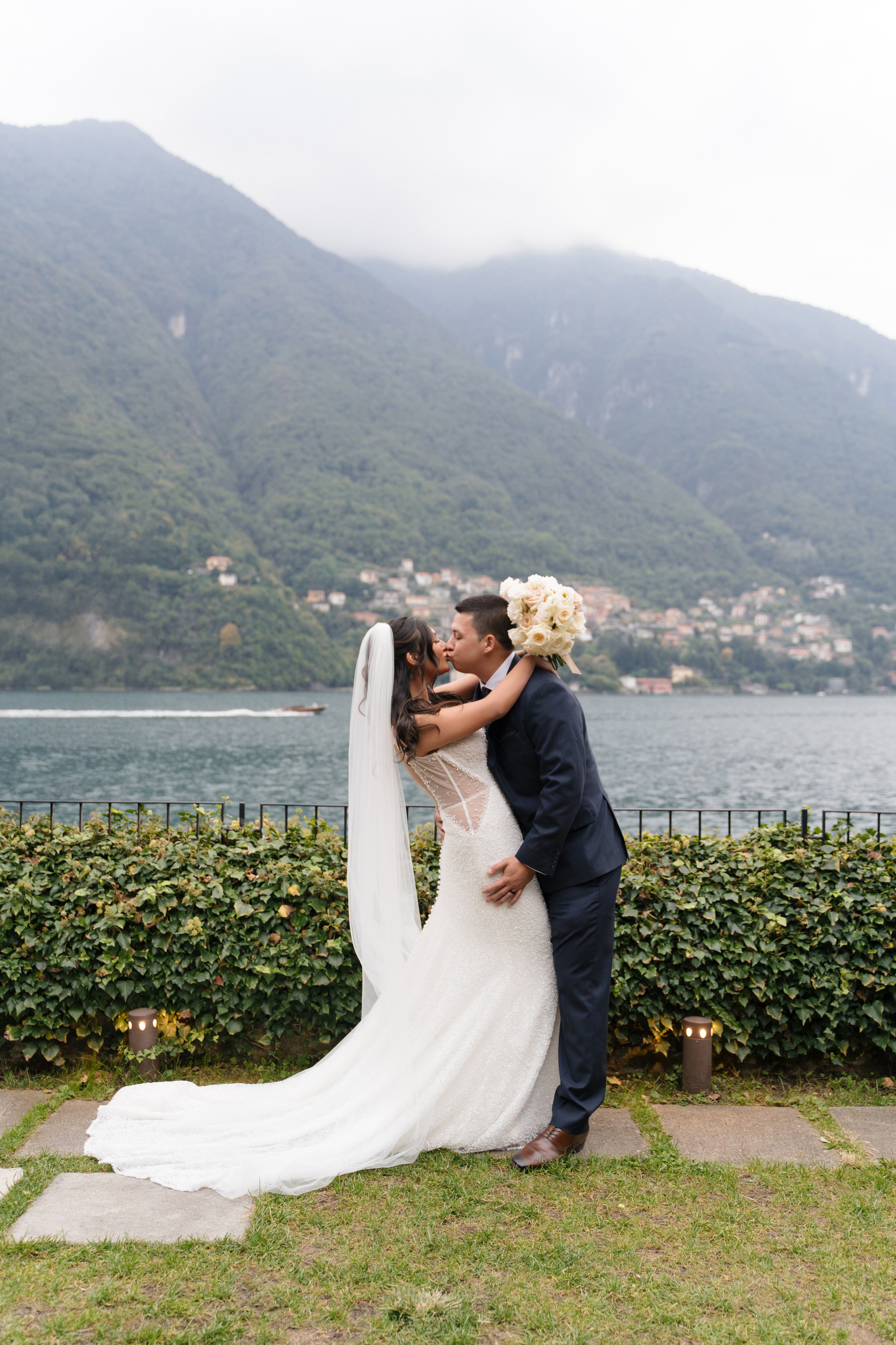 Relais Villa Vittoria Wedding, Lake Como, Italy. Valeria Coconova Photographer Italy Como Milan