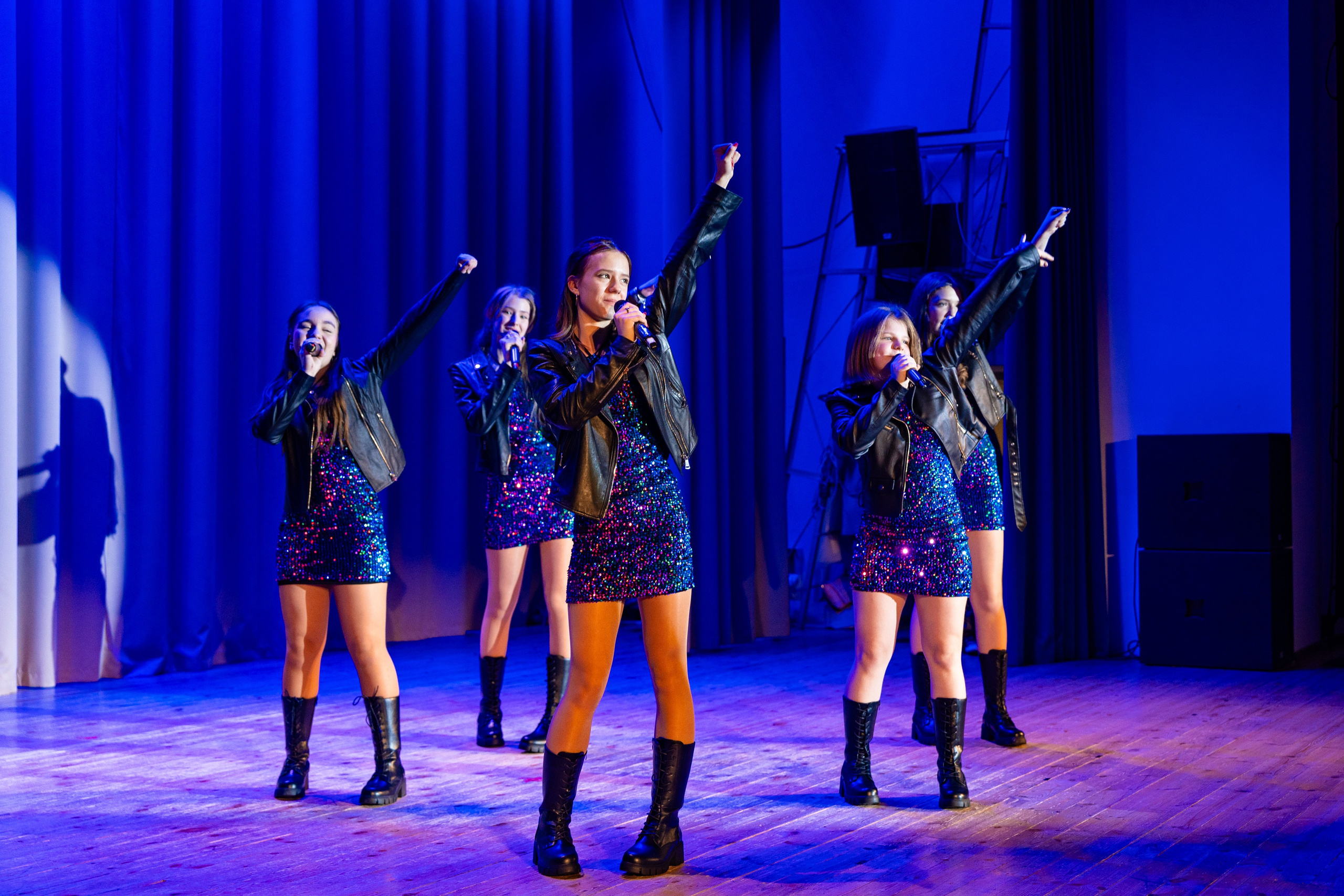 Концерт ДК Буривестник. Фотограф Никита Комаров