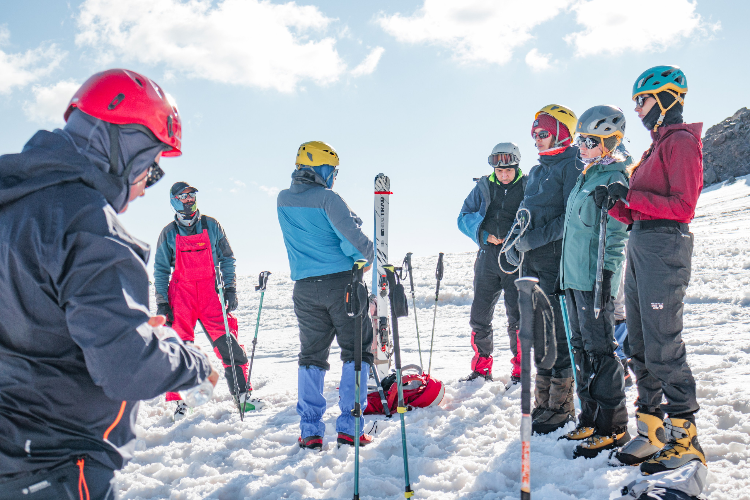 Снежно-ледовые занятия. Фотограф на трекинг и восхождение Эльбрус, Приэльбрусье. Елизавета Бобок