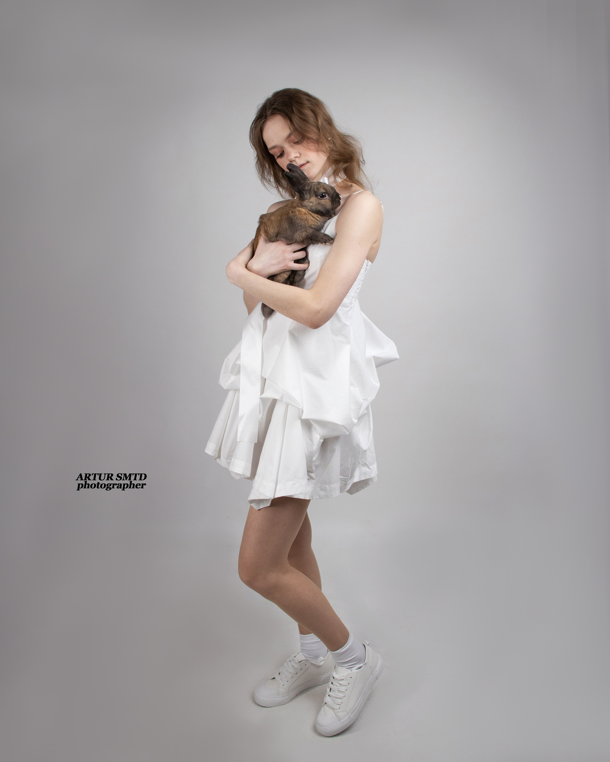 Girl&Rabbit. Фотограф из Новосибирска Артур Шамсутдинов