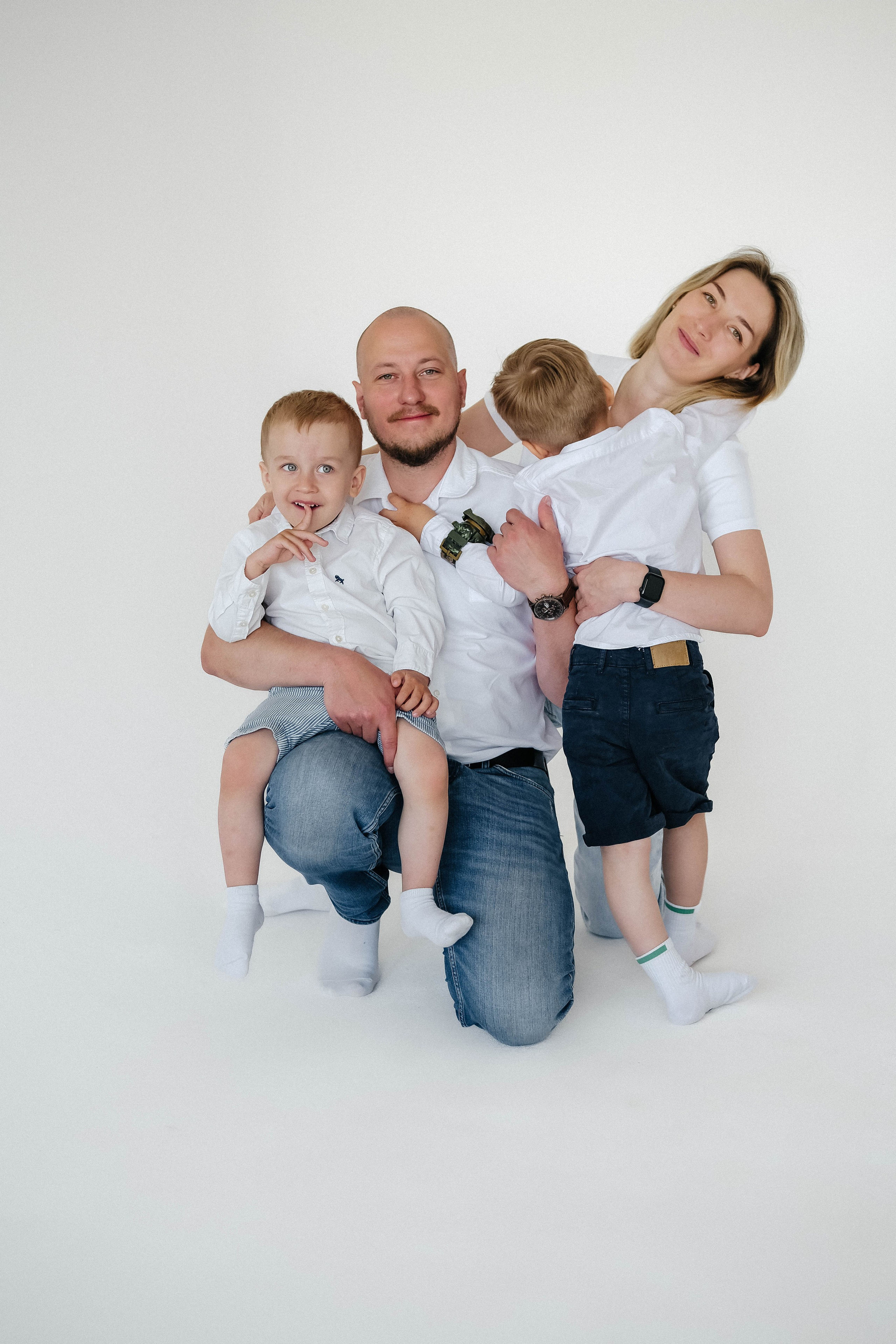 Большая семейная на циклораме. Главная