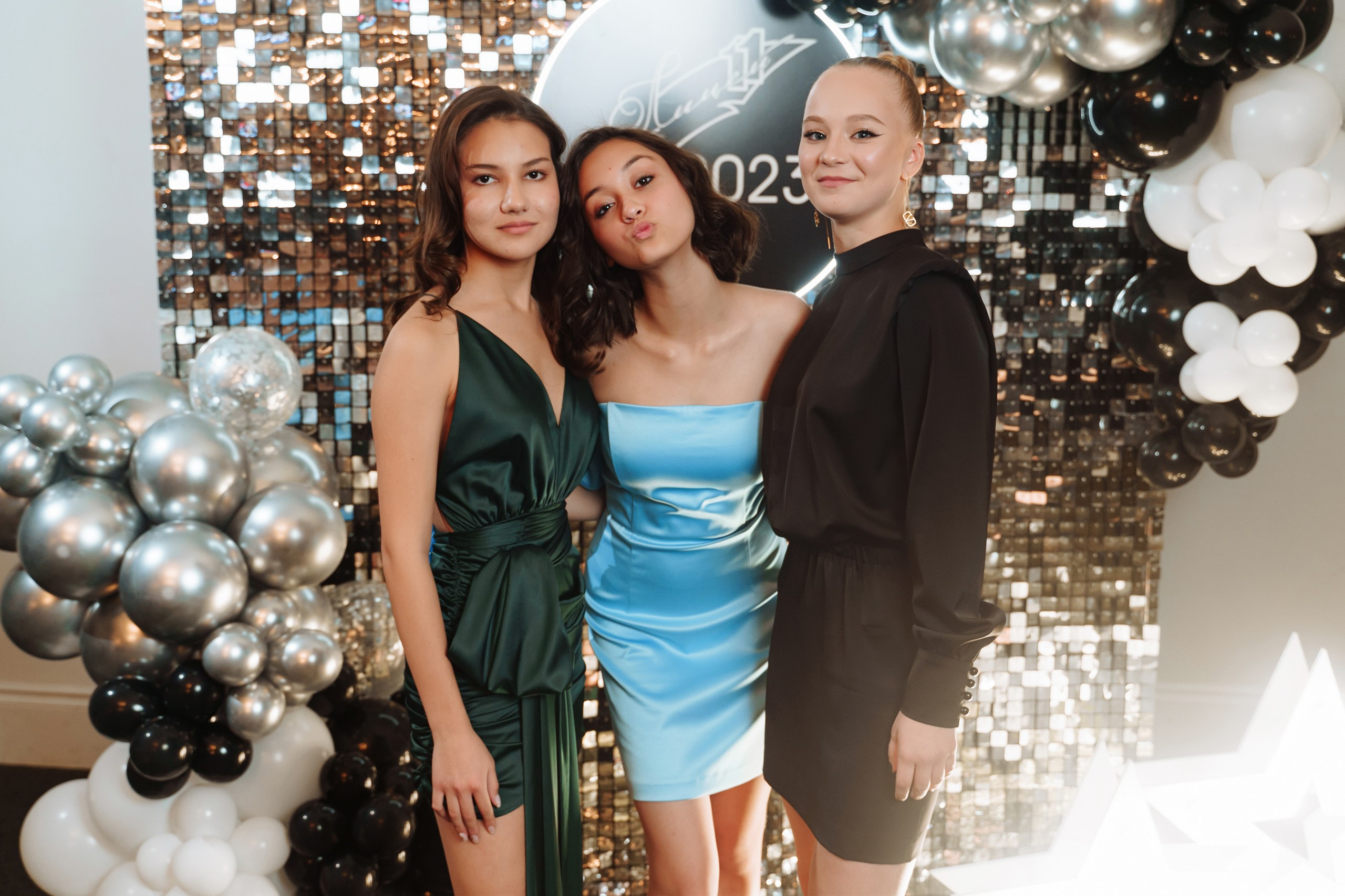 Выпускной фото на выпускной