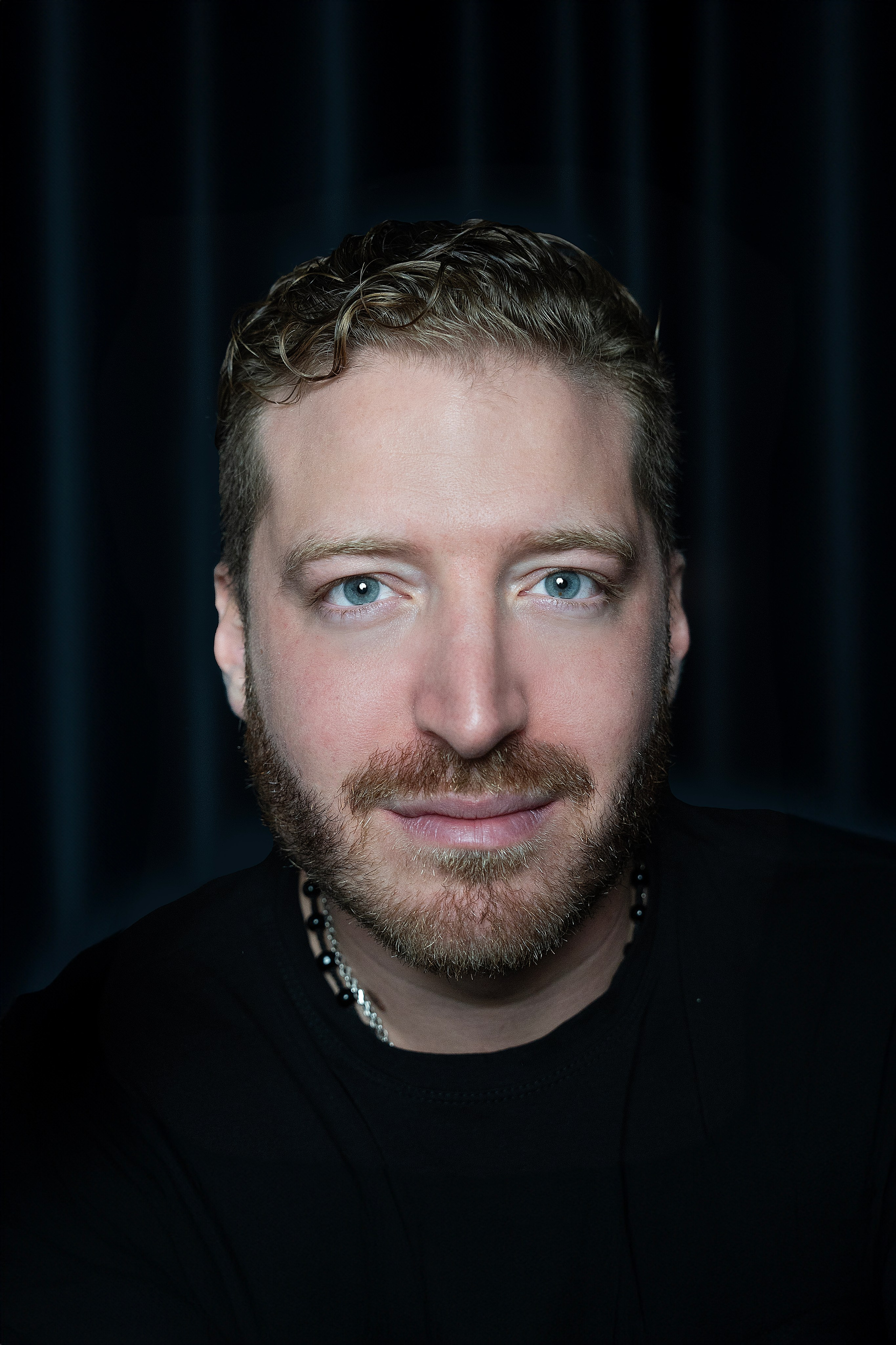 Мужской портрет. Katya Schou