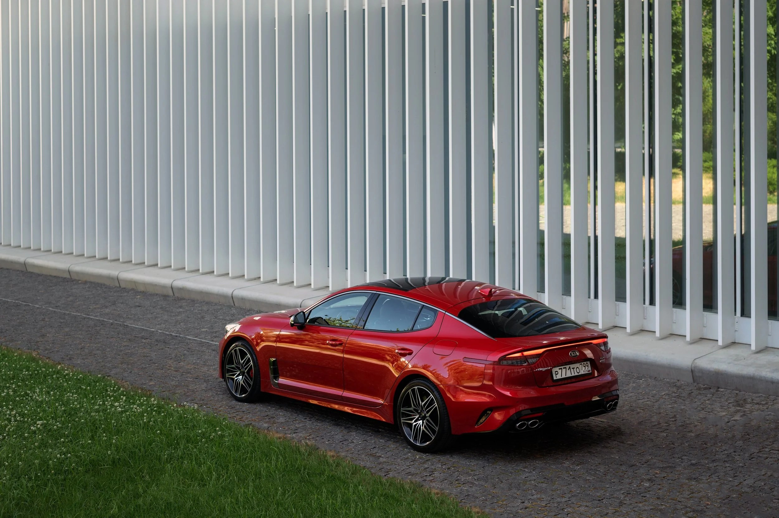 KIA Ambassador. Фотограф Владимир Черняховский