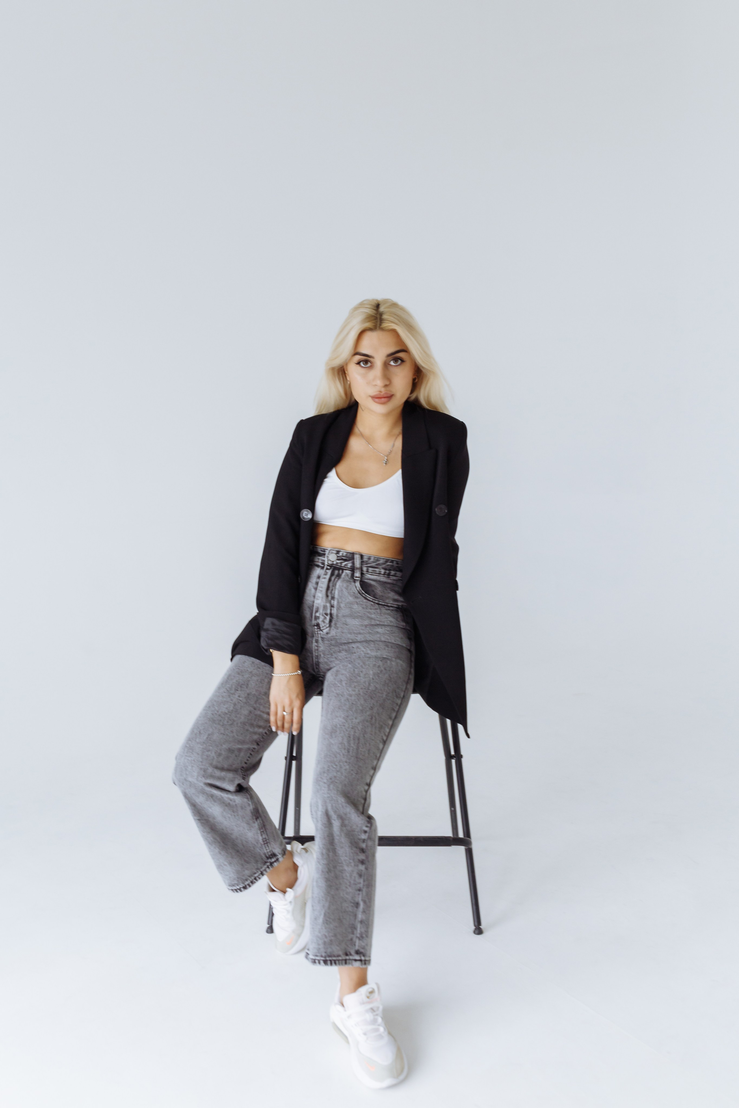 Сабина в студии. Событийный фотограф Максим Бескоровайновнов