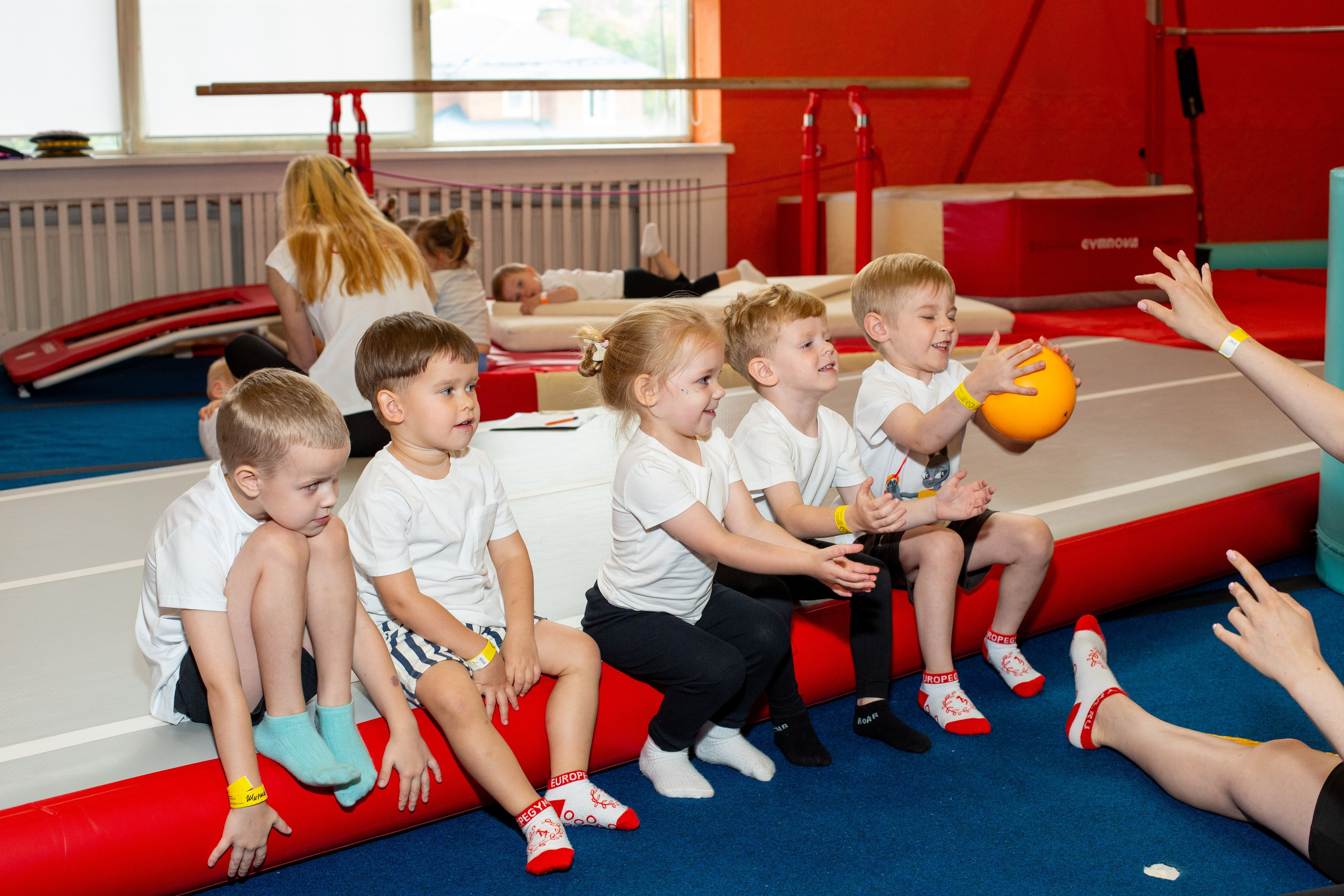Европейский Гимнастический Центр. Детский и школьный фотограф