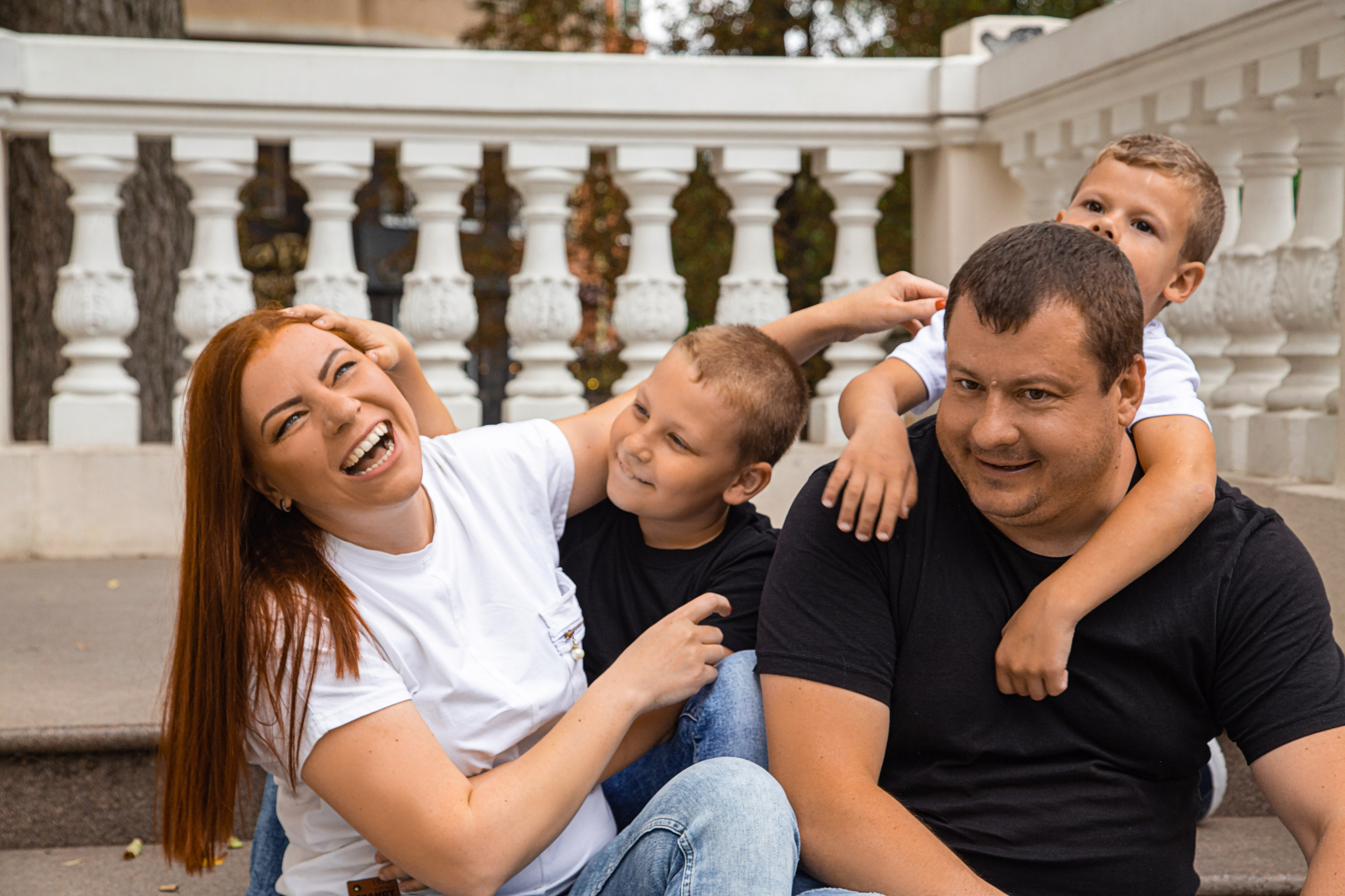 Семейные съемки. «ФотоЛерия» ФОТОГРАФ ВЫПУСКНЫЕ АЛЬБОМЫ
