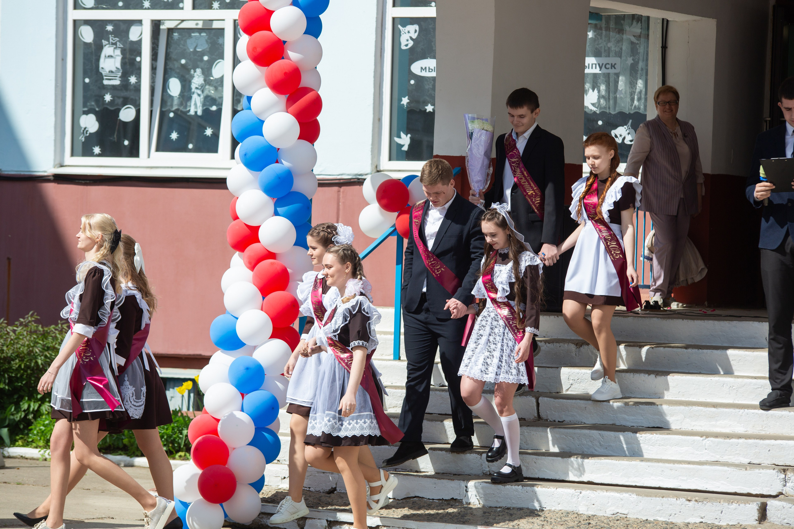 ПОСЛЕДНИЙ ЗВОНОК 2025 9 ШКОЛА Г. МЦЕНСК. Профессиональный фотограф в Мценске и Орловской области
