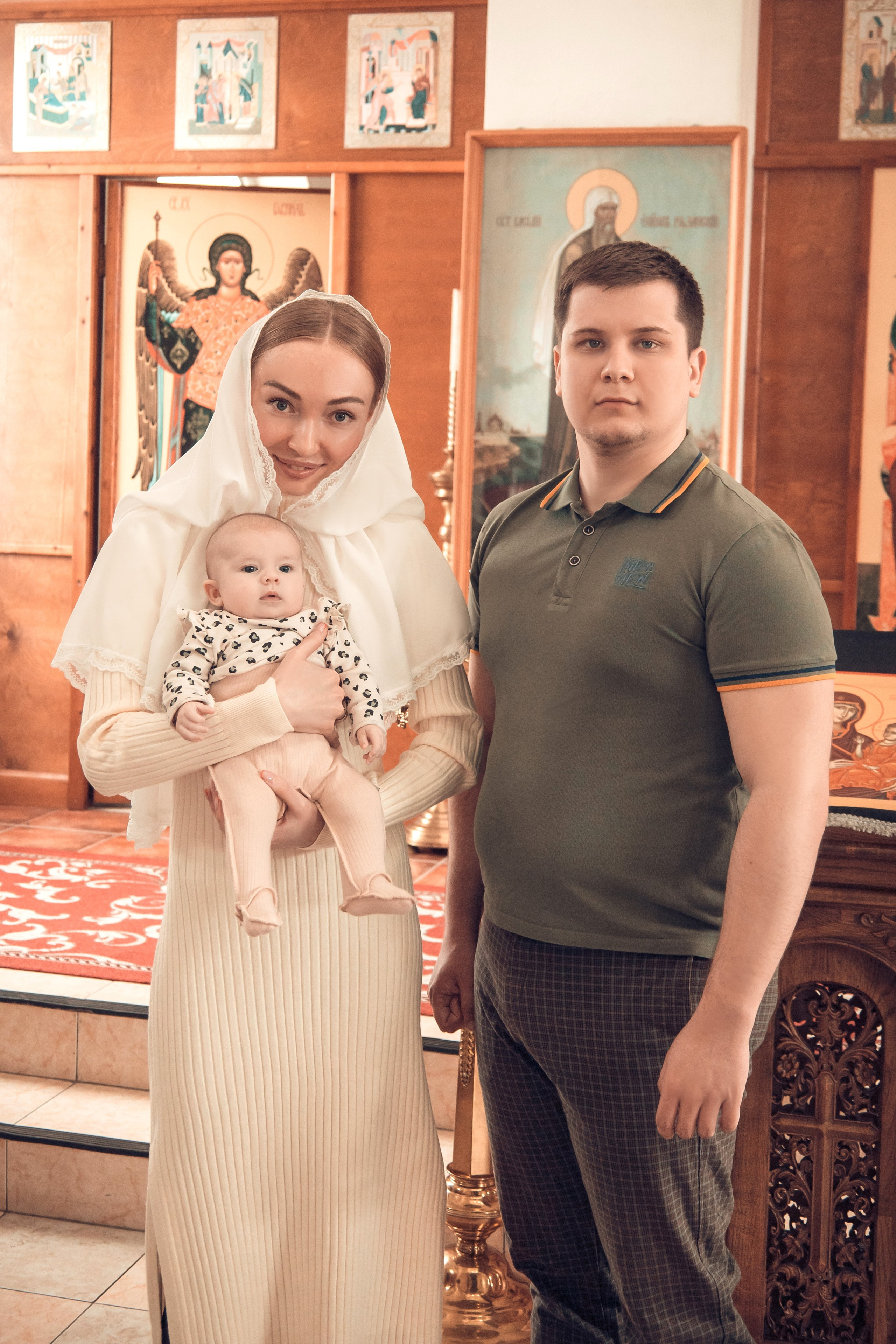 Таинство Крещения Ксении. Церковь Василия, епископа Рязанского. Семейный фотограф в Рязани и Рязанской области