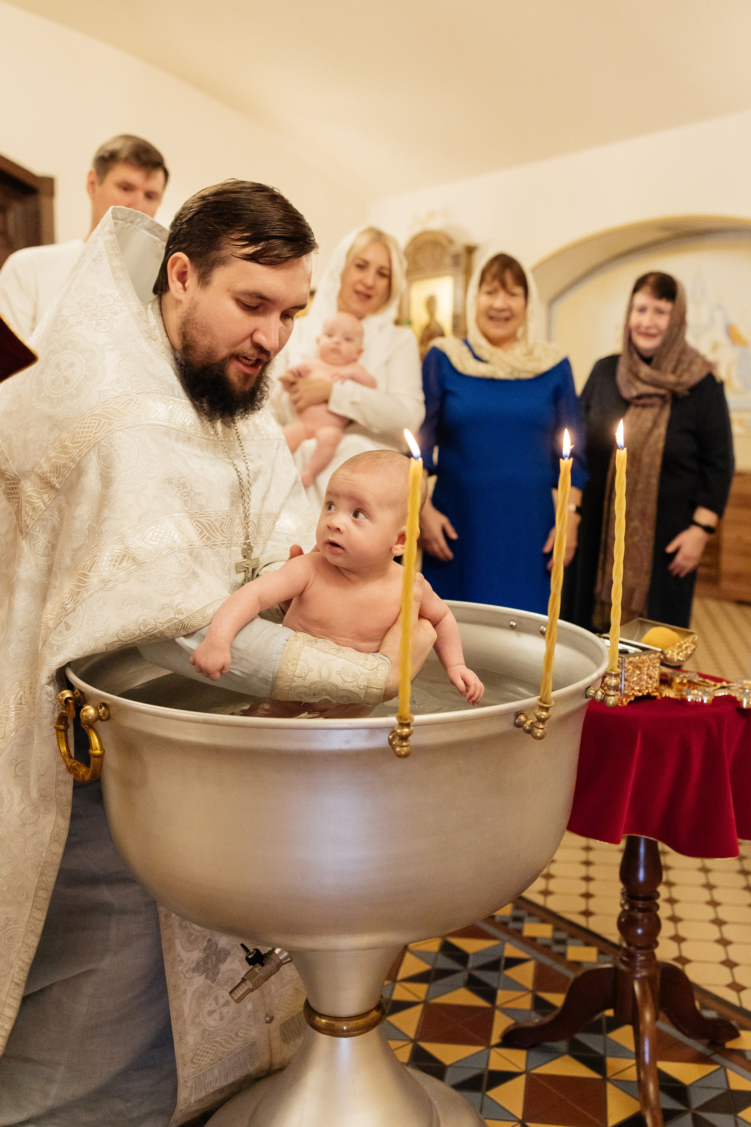 Таинство Крещения Александры и Алисы. Храм Покрова Пресвятой Богородицы. Семейный фотограф в Рязани и Рязанской области